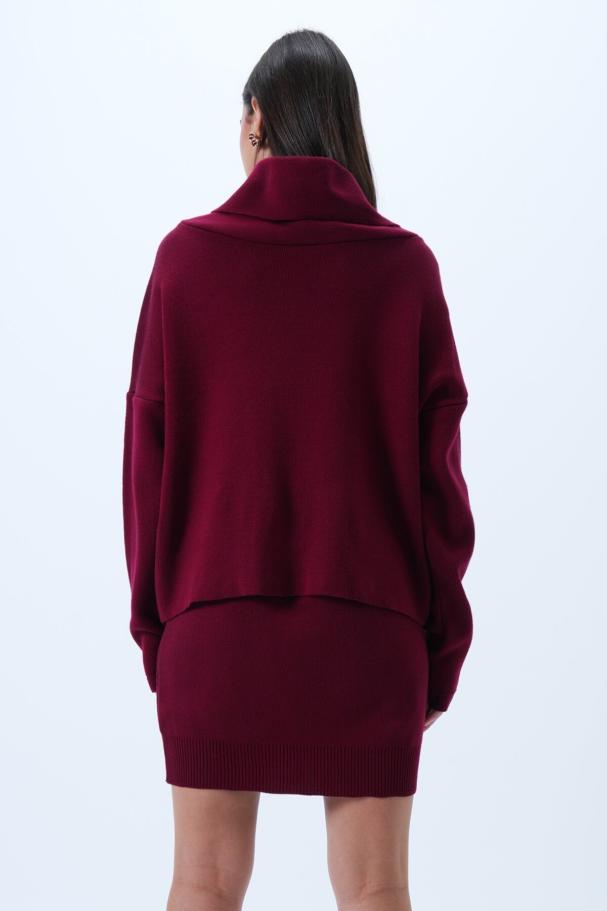 Degaje Yaka Düğme Detaylı Triko Kazak Ve Etek Takım