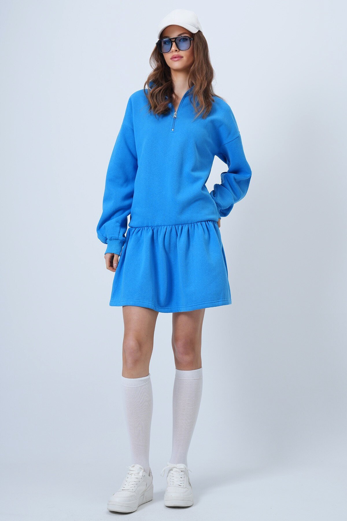 Dik Yaka Fermuarlı Sweat Elbise