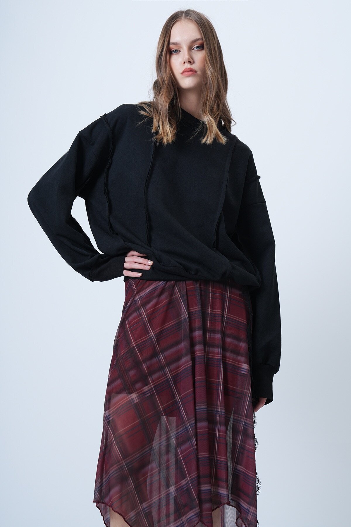 Dikiş Detaylı Oversize Tasarım Sweatshırt