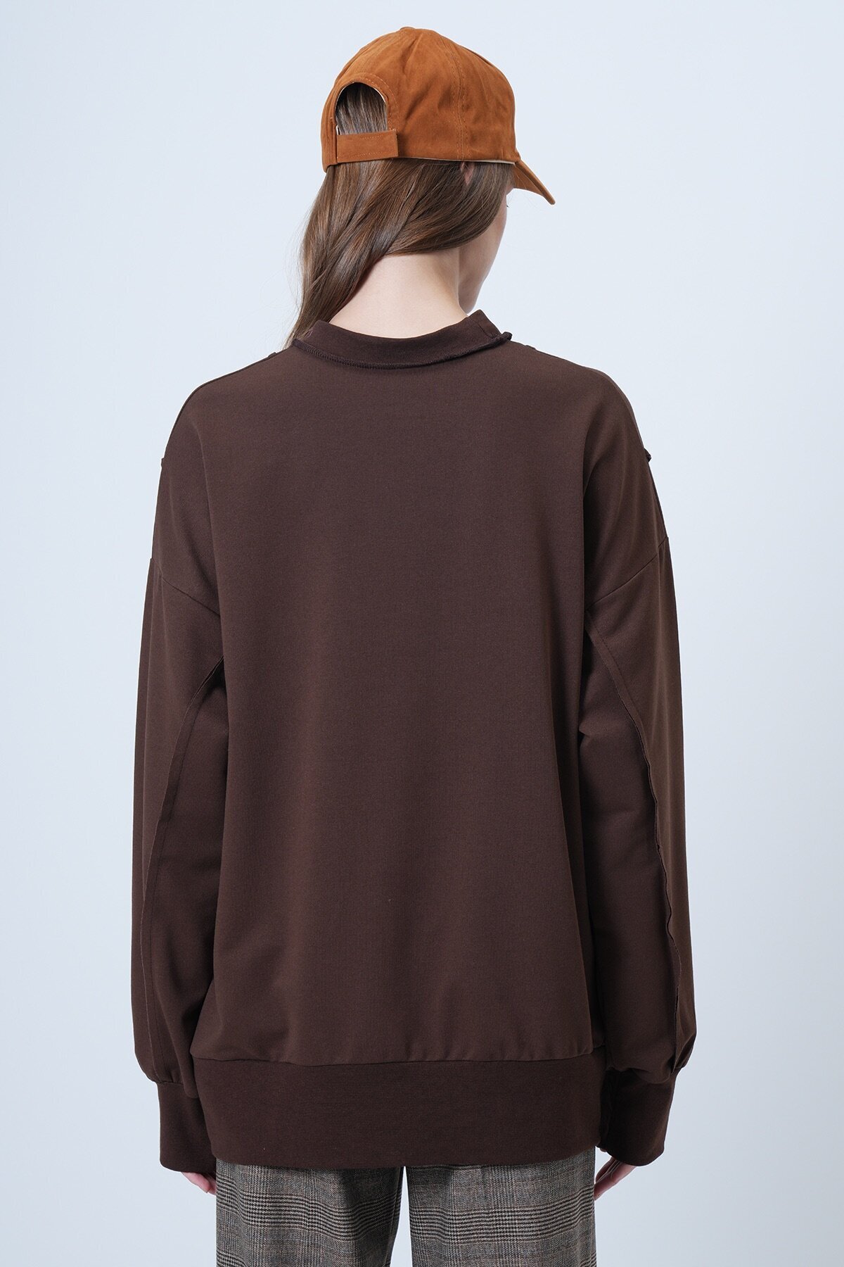 Dikiş Detaylı Oversize Tasarım Sweatshırt