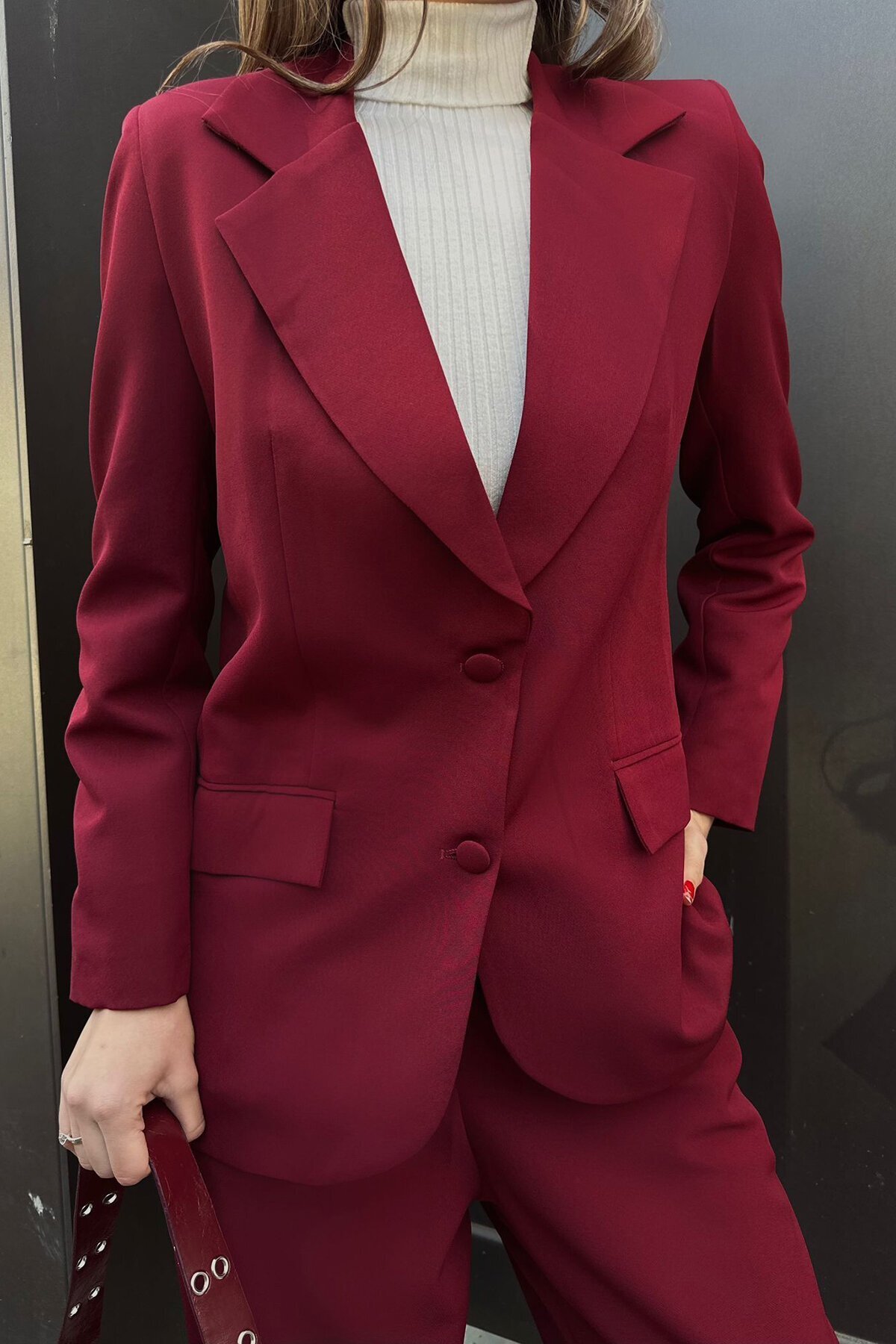 Düğme Kapamalı Vatkalı Cep Görünümlü Astarlı Blazer Ceket