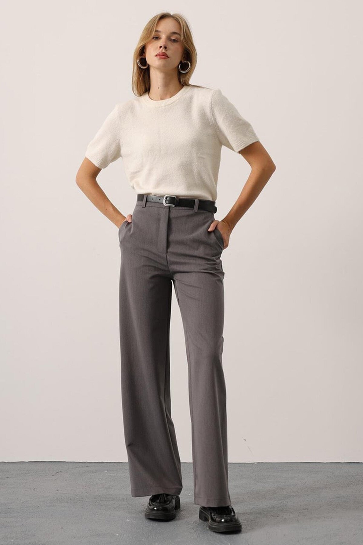 Düğme Kapamalı Çift Cepli Palazzo Pantolon