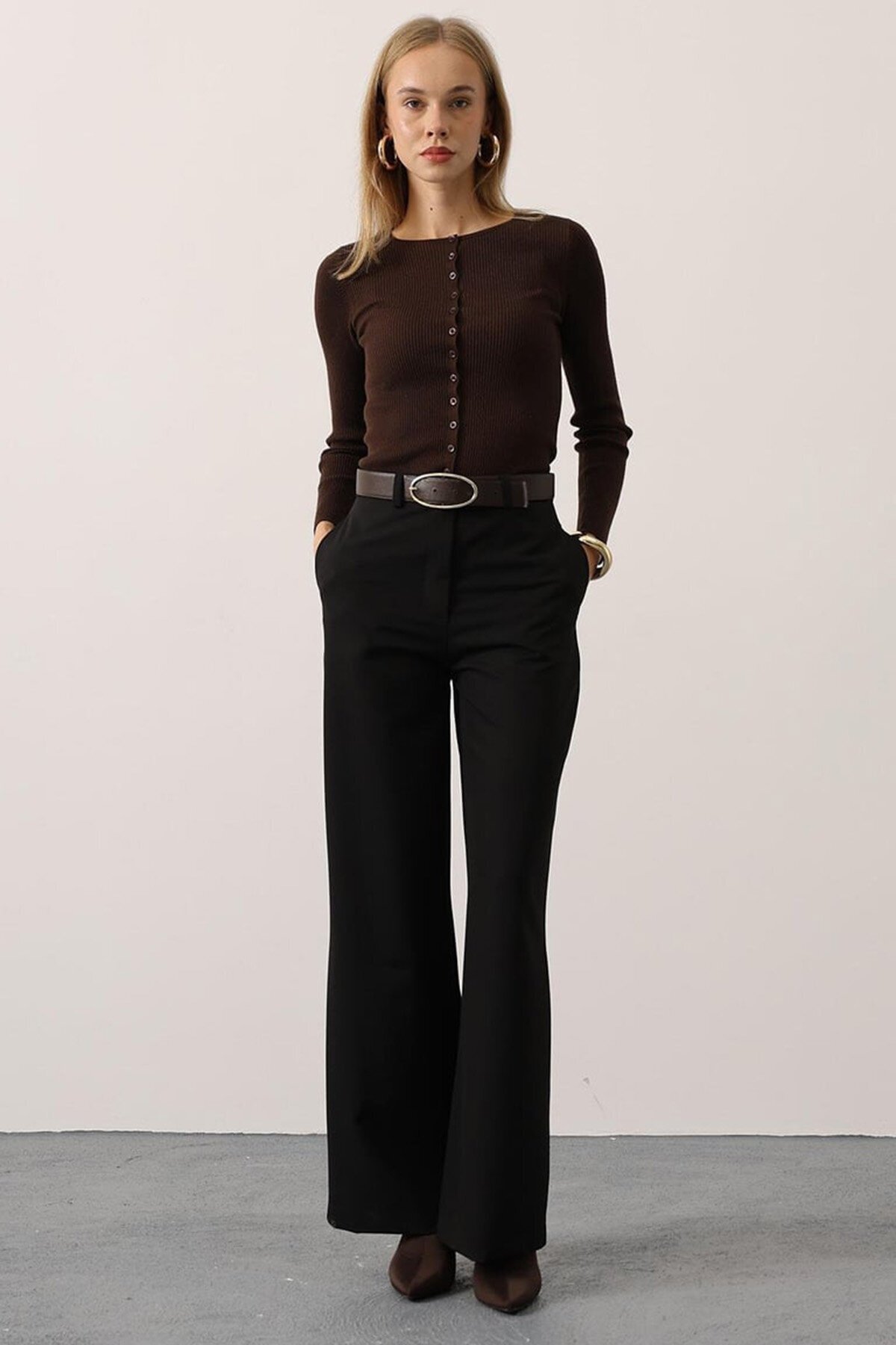 Düğme Kapamalı Çift Cepli Palazzo Pantolon