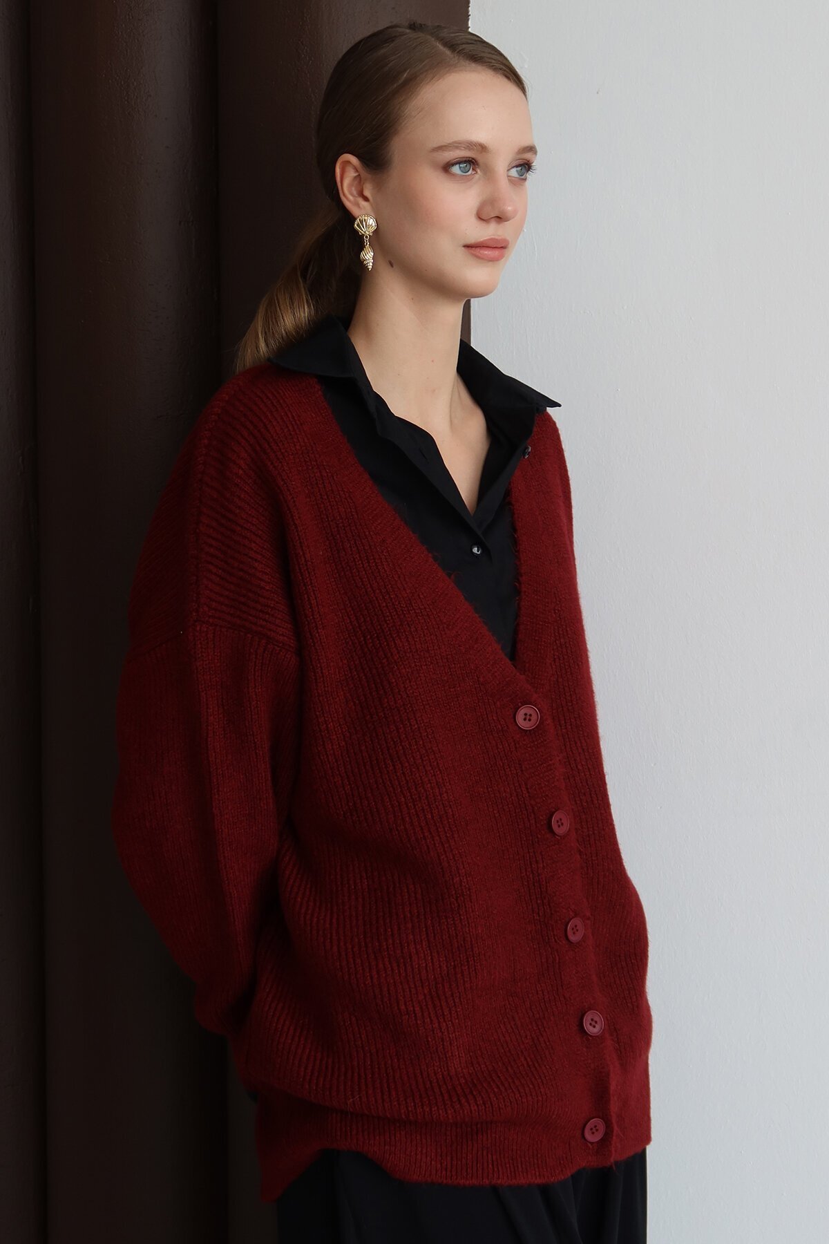 Düğme Kapamalı Fitilli Uzun Triko Hırka