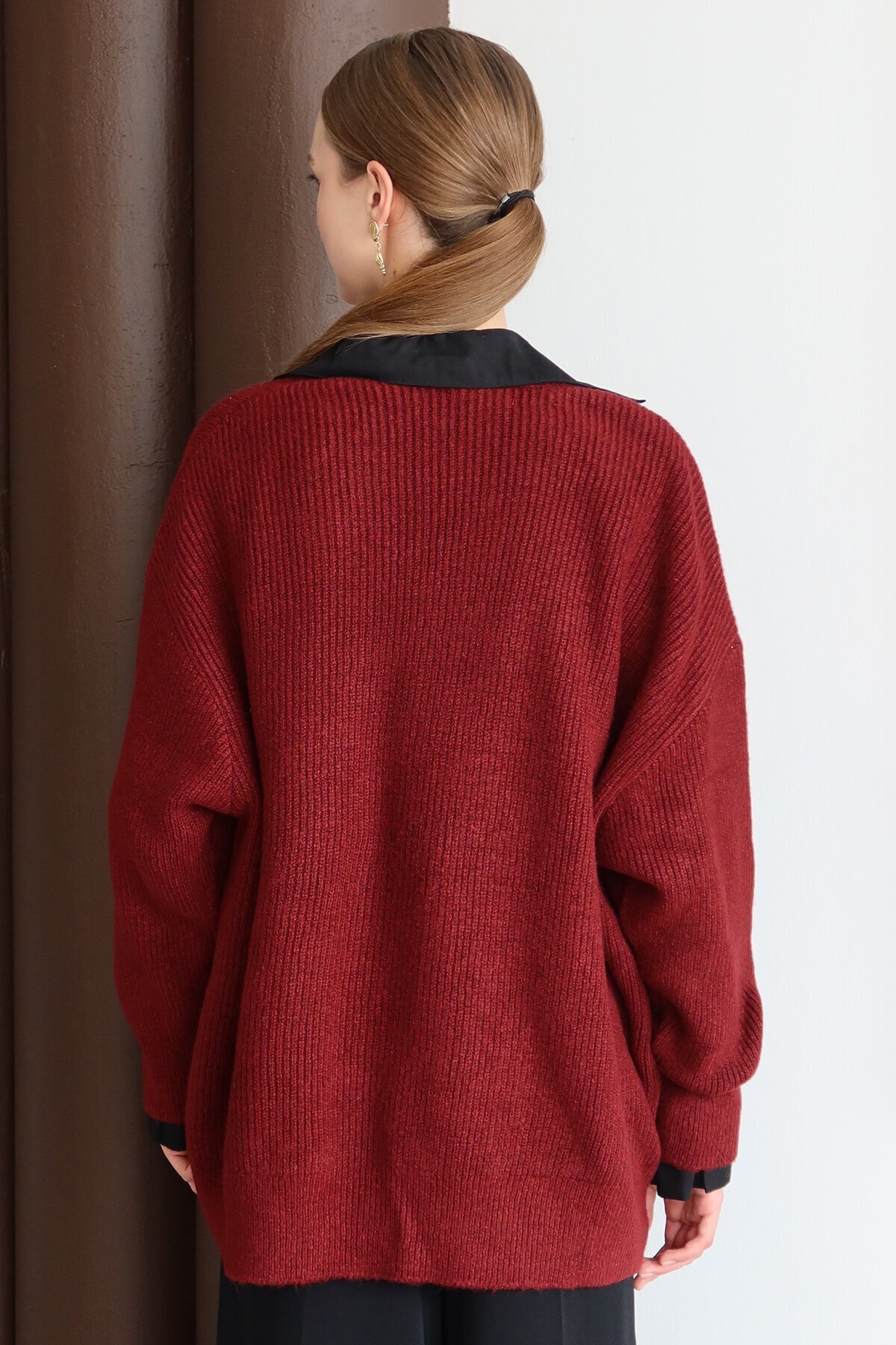 Düğme Kapamalı Fitilli Uzun Triko Hırka