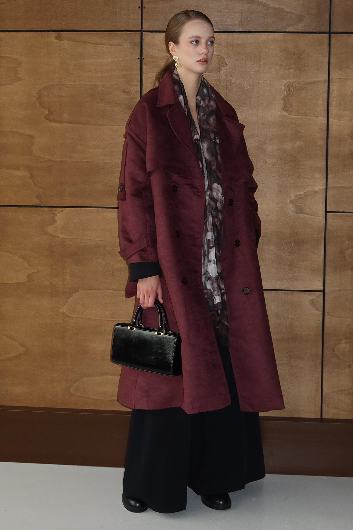 Düğme Kapamalı Kuşaklı Trençkot