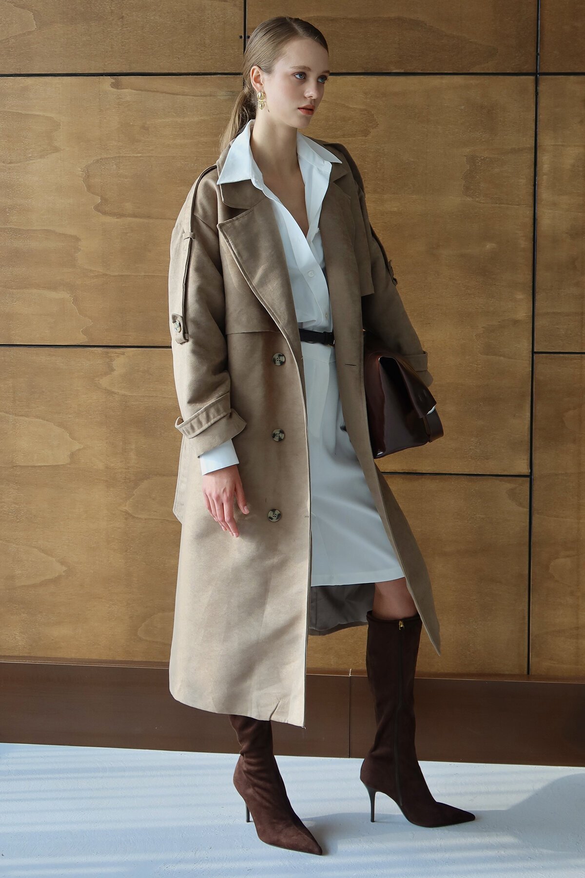 Düğme Kapamalı Kuşaklı Trençkot