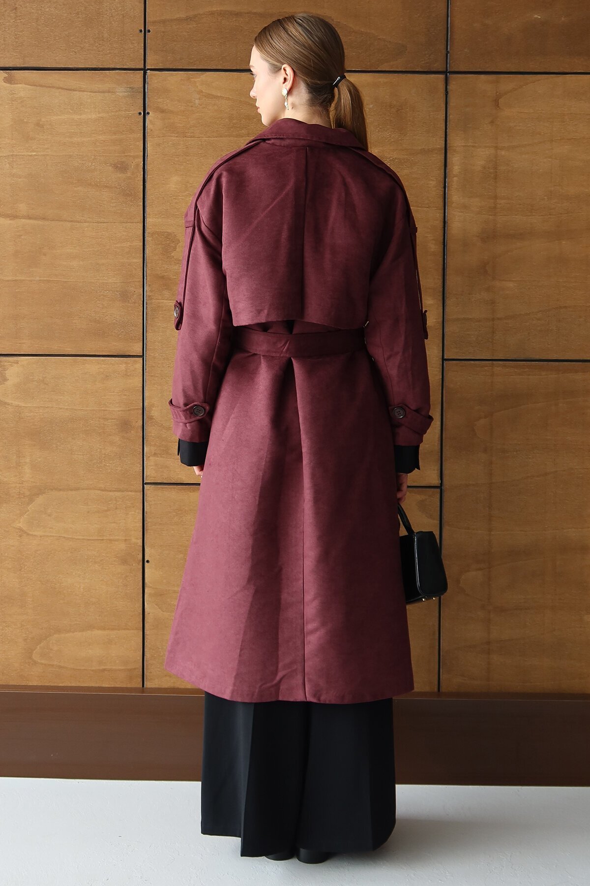 Düğme Kapamalı Kuşaklı Trençkot