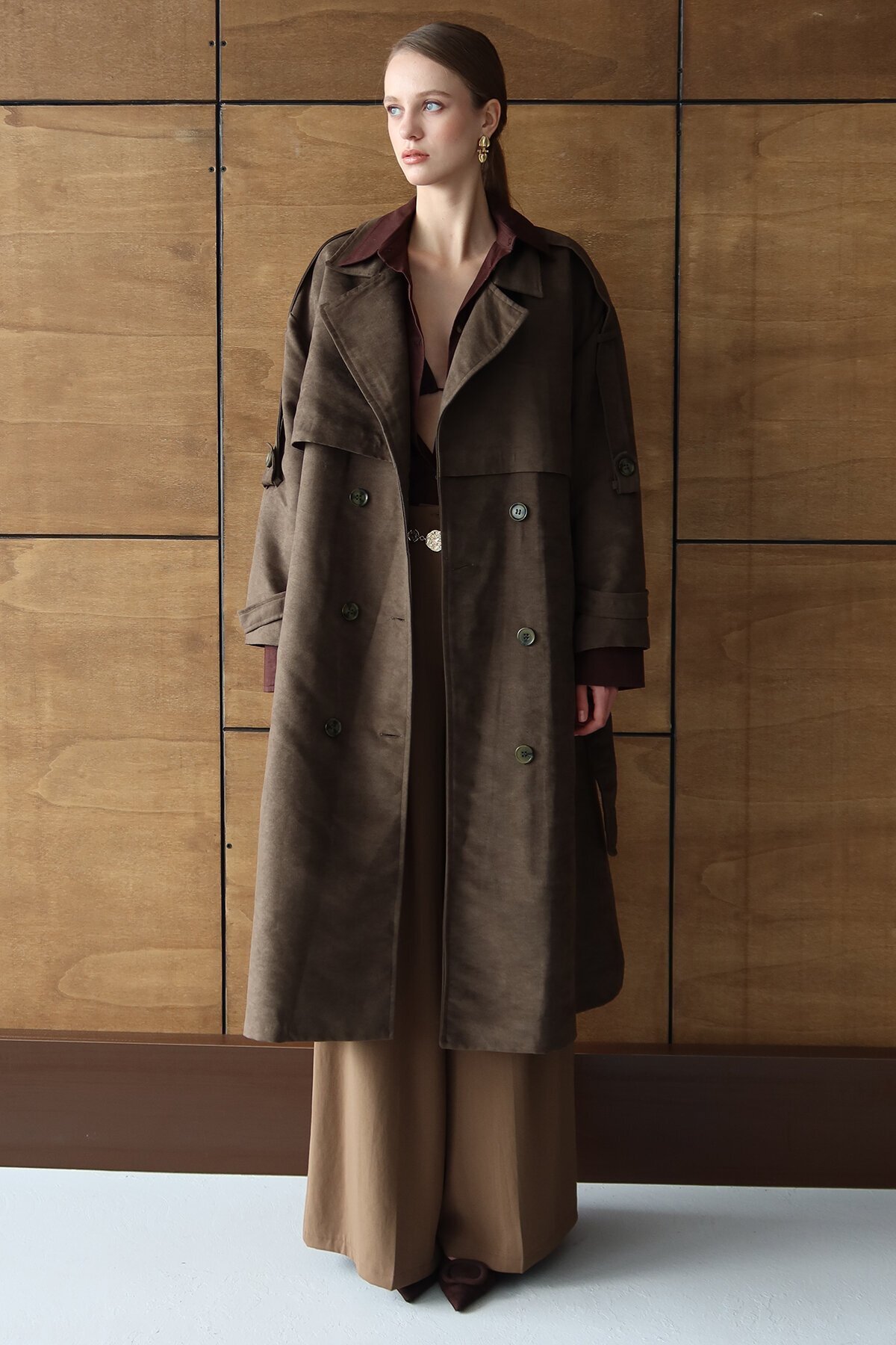 Düğme Kapamalı Kuşaklı Trençkot