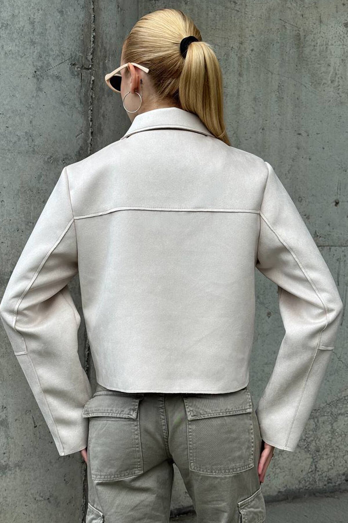 Düğmeli Cep Detaylı Süet Ceket