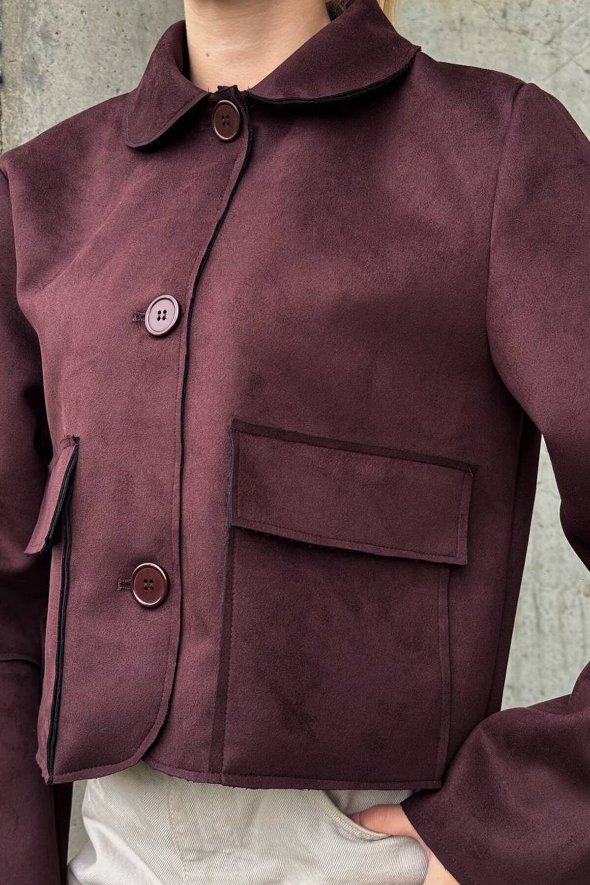Düğmeli Cep Detaylı Süet Ceket