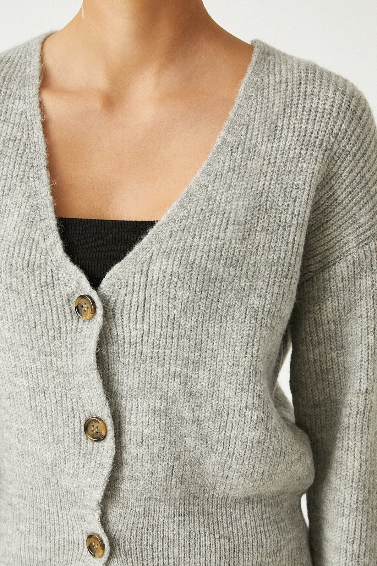 Düğmeli V Yaka Triko Hırka