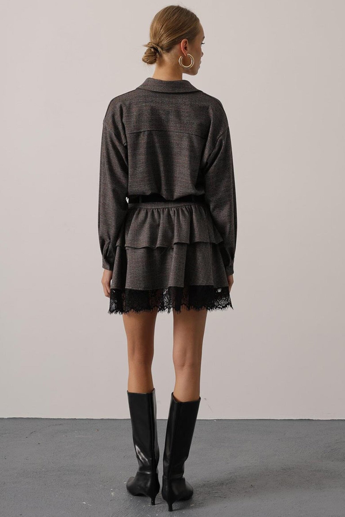 Ekose Desenli Dantel Detaylı Fırfırlı Mini Etek