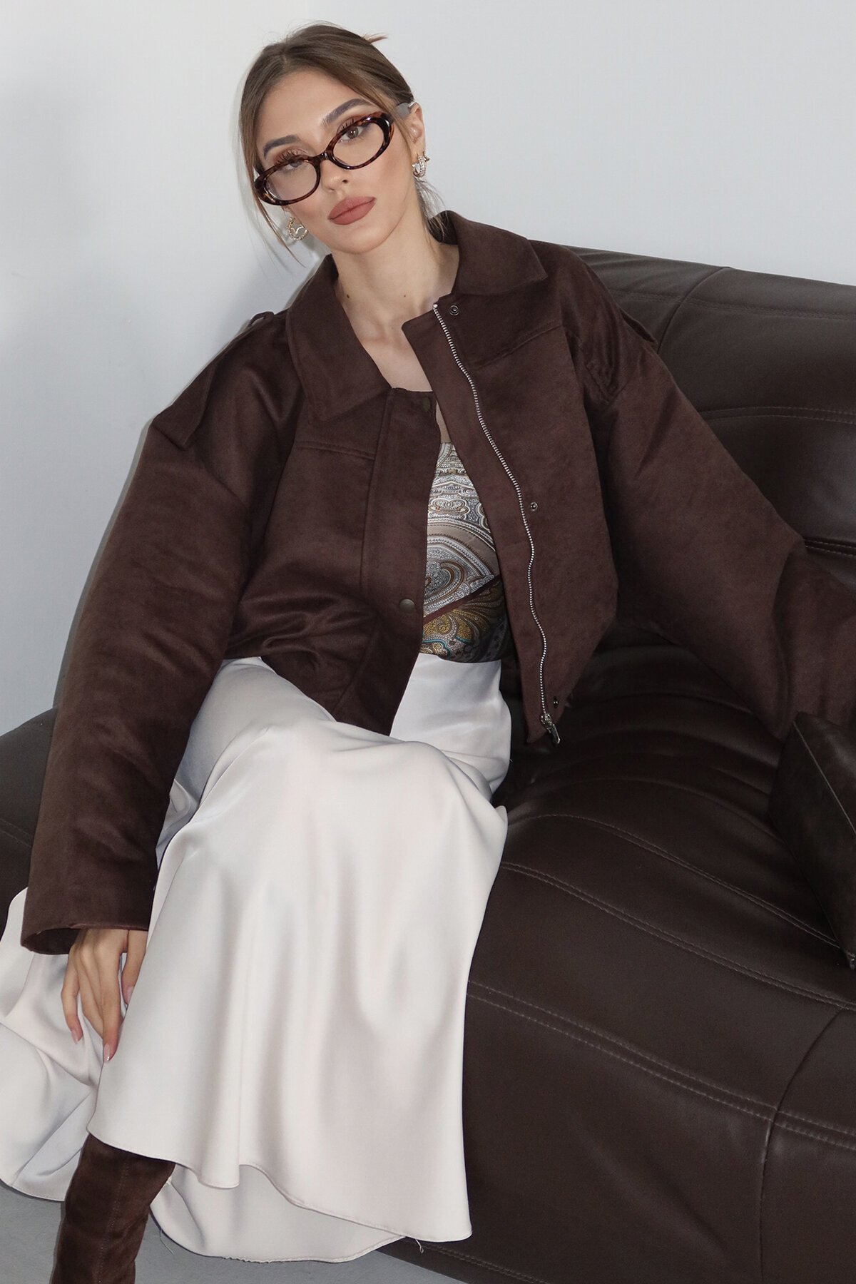 Fermuar Kapamalı Kemer Detaylı Ceket