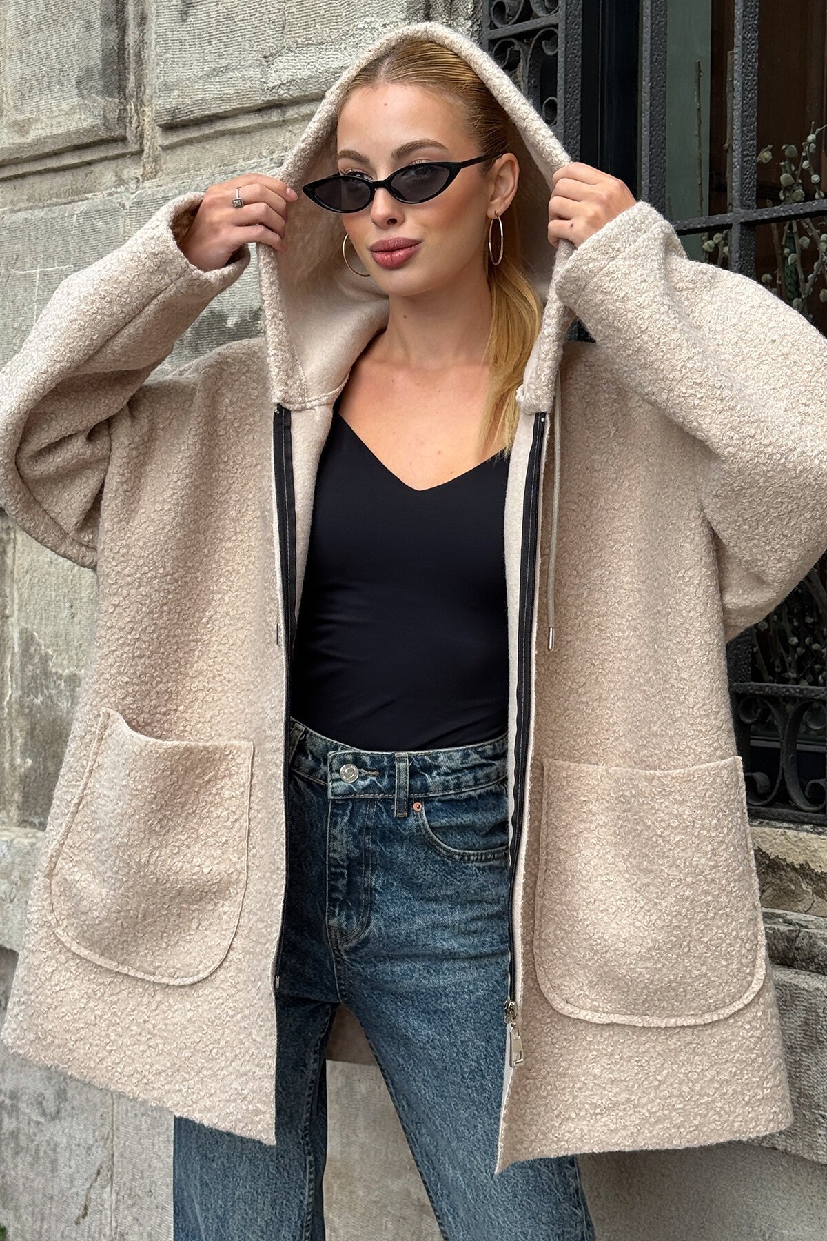 Fermuarlı Çift Cepli Kapüşonlu Kaşe Kaban