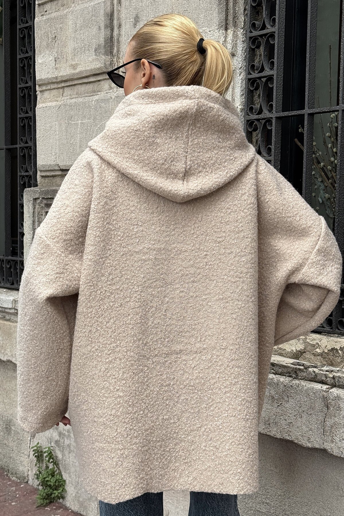 Fermuarlı Çift Cepli Kapüşonlu Kaşe Kaban