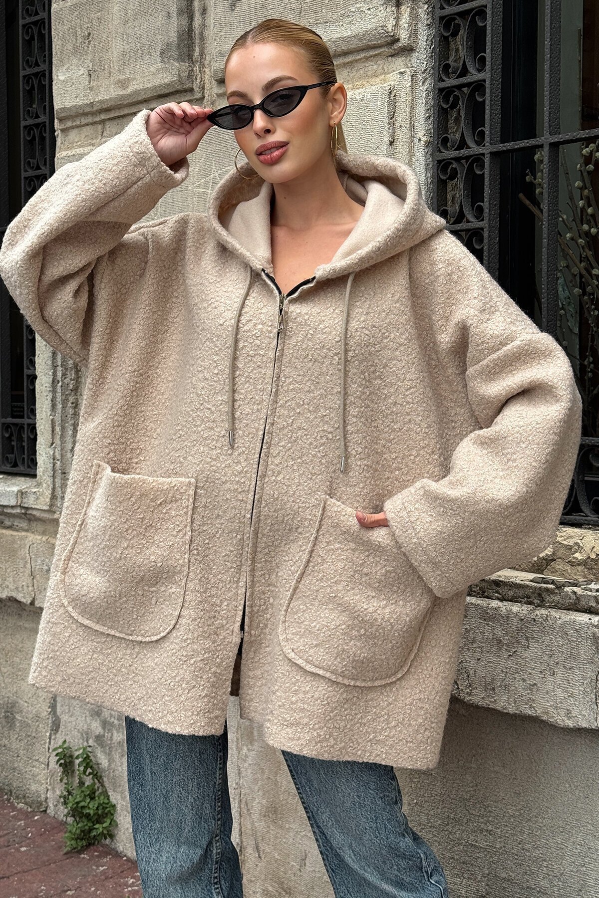 Fermuarlı Çift Cepli Kapüşonlu Kaşe Kaban