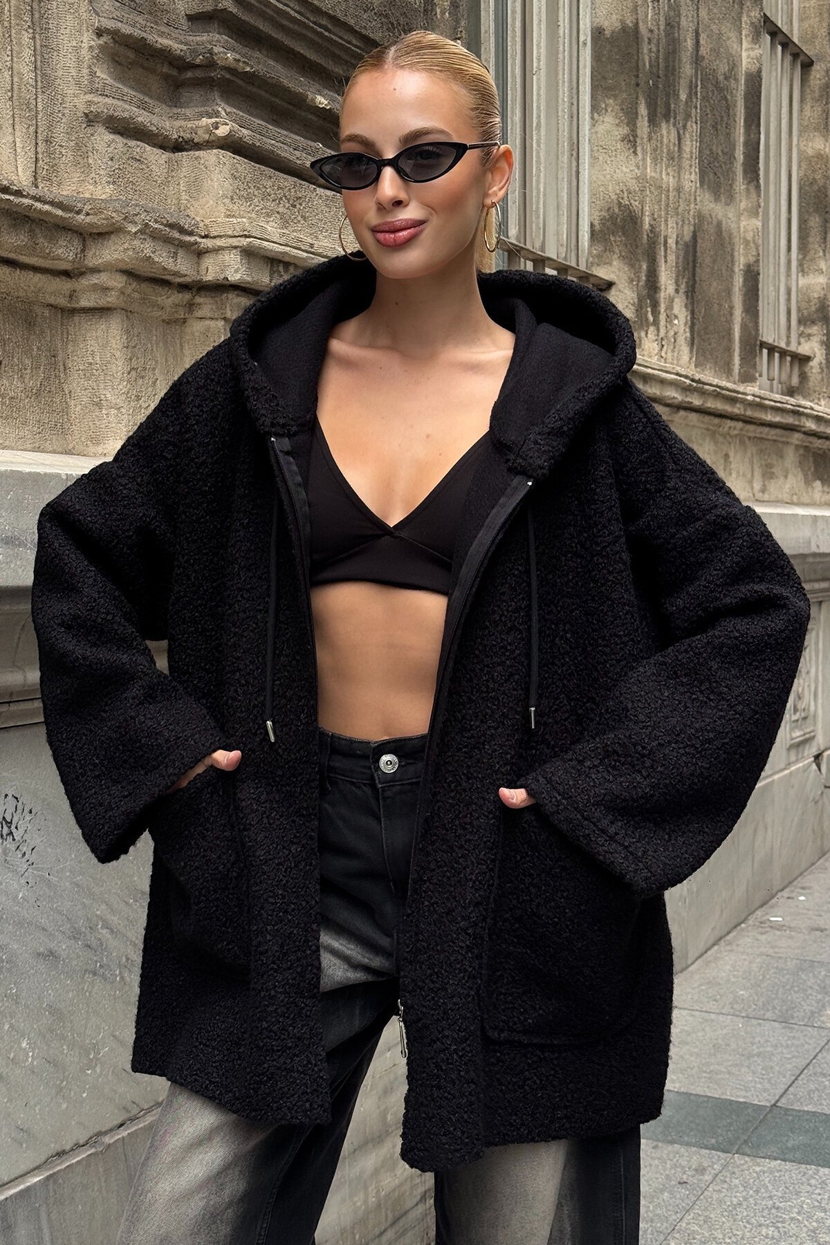 Siyah Fermuarlı Çift Cepli Kapüşonlu Astarsız Kaban