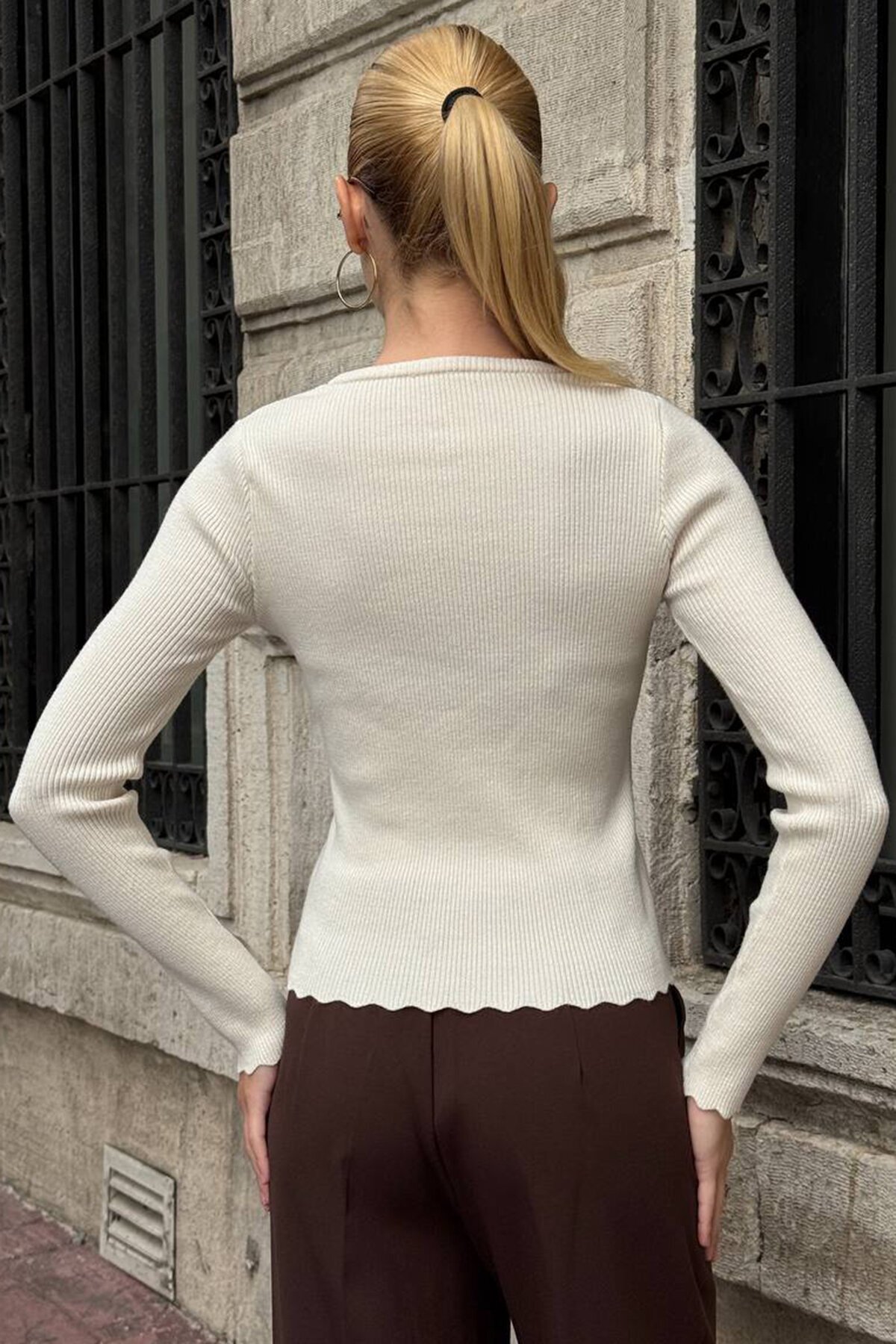 Fit Uzun Kollu Düğmeli Triko Bluz