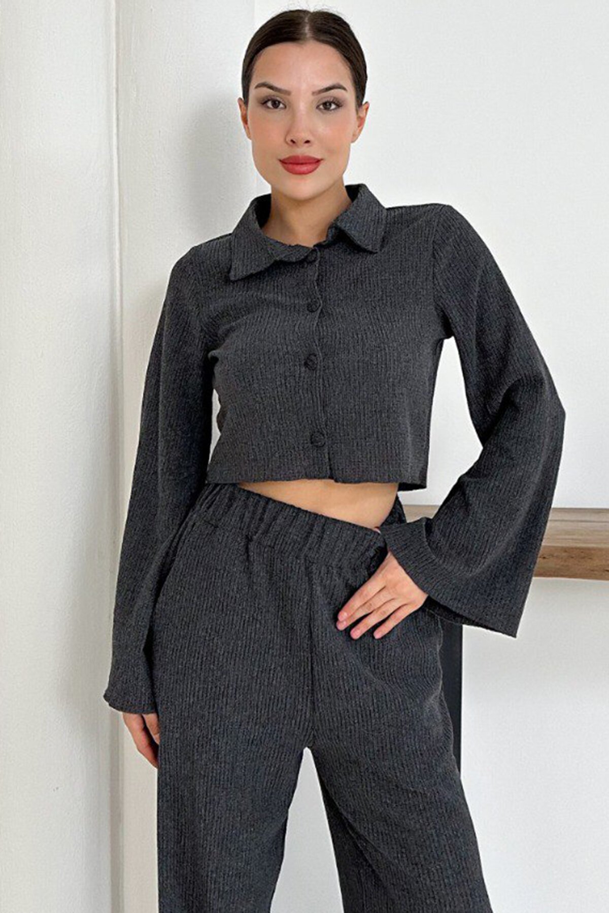 Geniş Kol Crop Gömlek Ve Beli Lastikli Pantolon Fitilli Takım