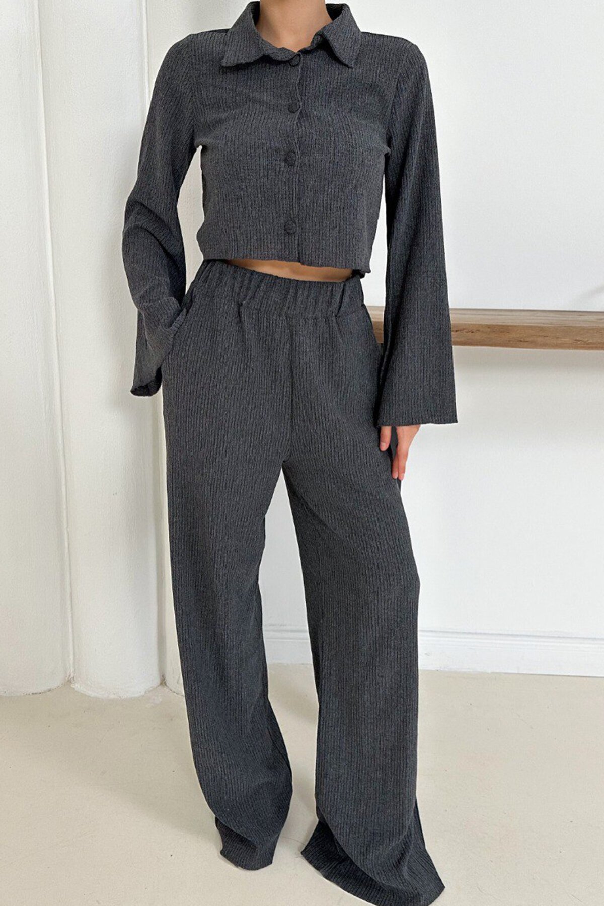 Geniş Kol Crop Gömlek Ve Beli Lastikli Pantolon Fitilli Takım