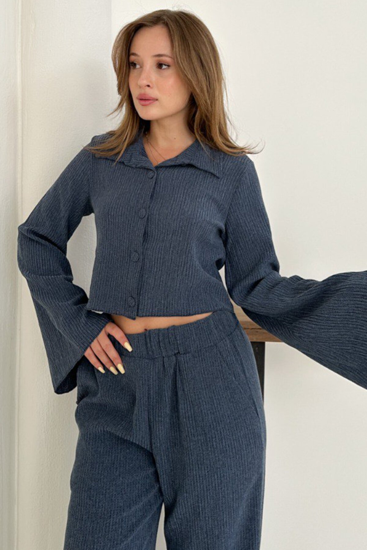 Geniş Kol Crop Gömlek Ve Beli Lastikli Pantolon Fitilli Takım