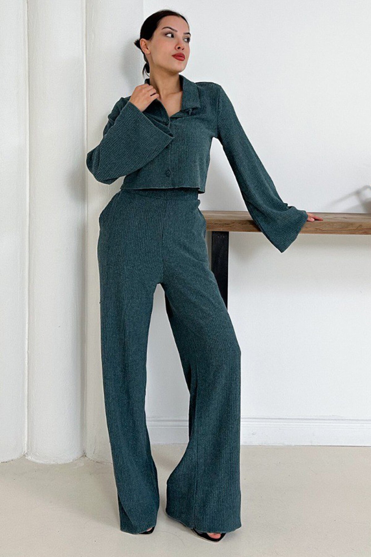 Geniş Kol Crop Gömlek Ve Beli Lastikli Pantolon Fitilli Takım