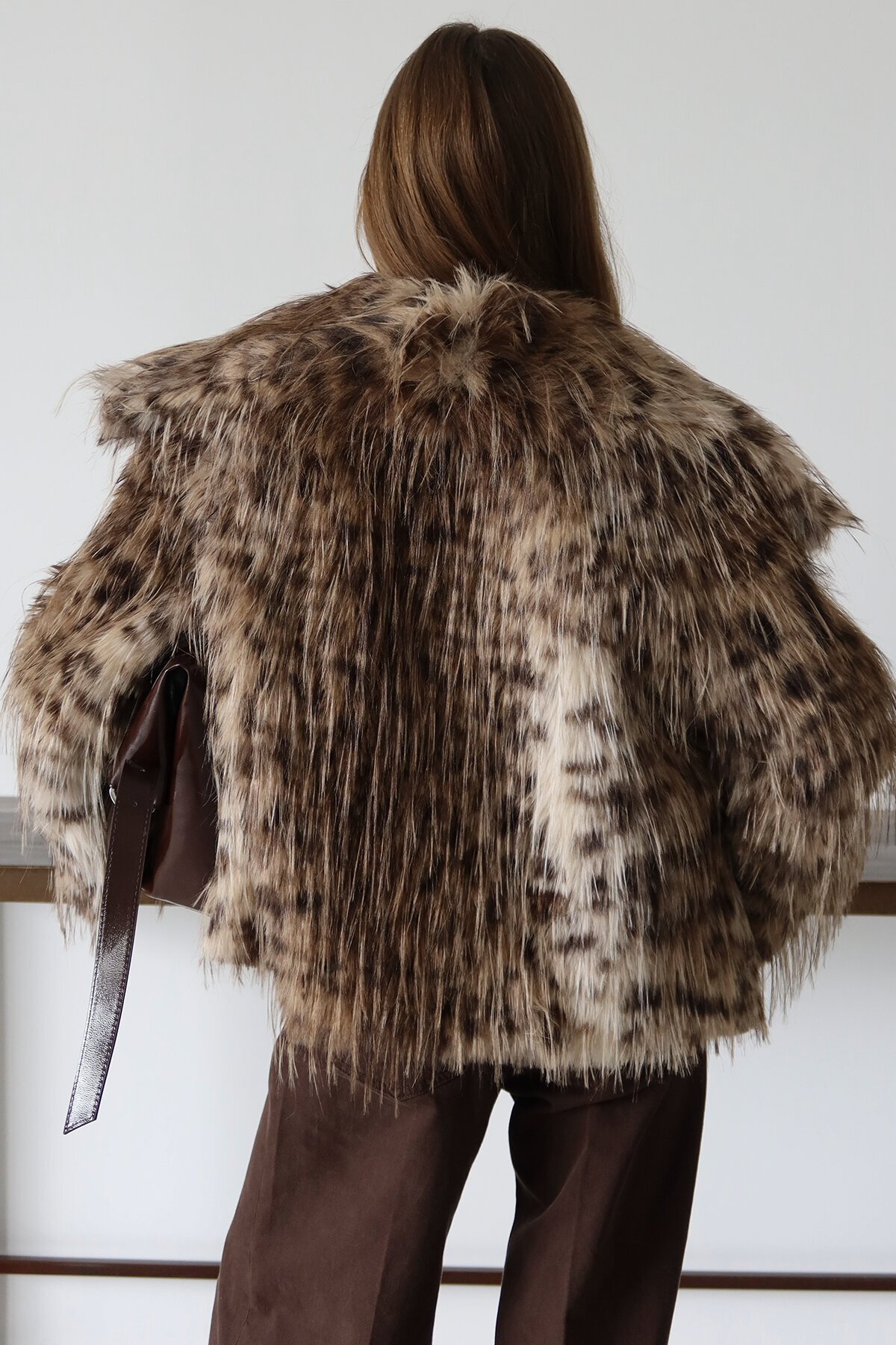 Geniş Yaka Püsküllü Premium Kürk Ceket