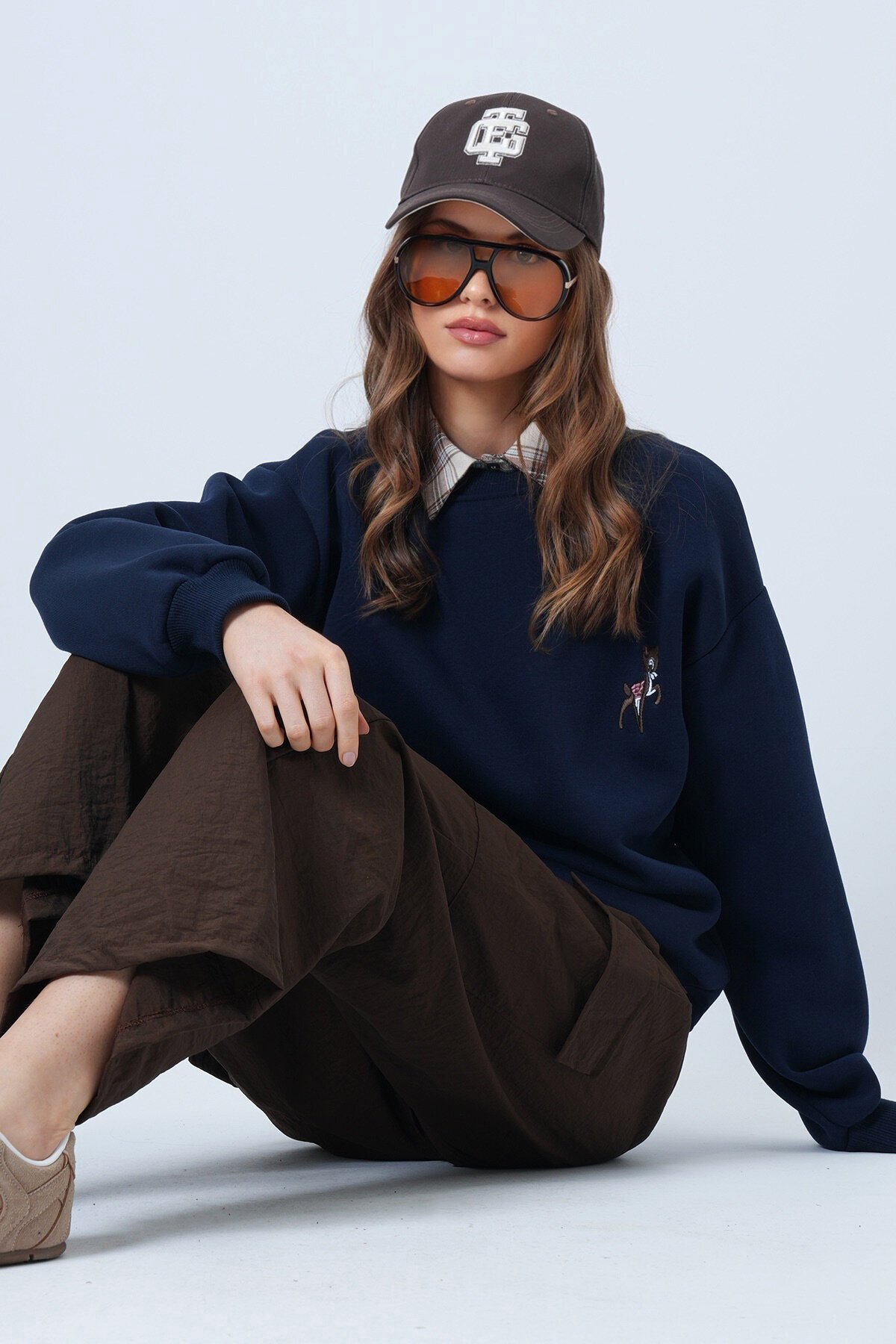 Geyik Nakışlı 3 İplik Sweatshirt