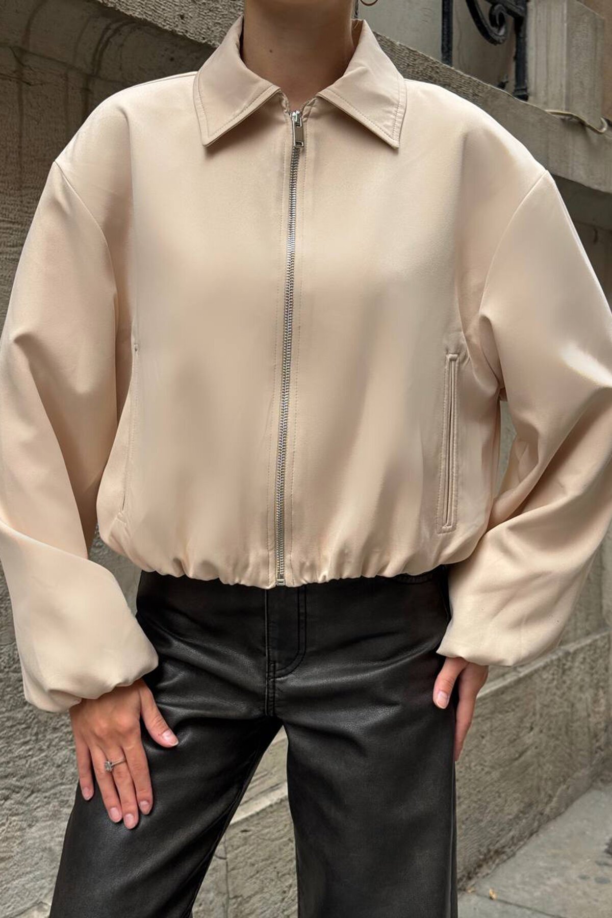 Gömlek Yaka Beli Ve Kolları Lastikli Astarlı Bomber Ceket