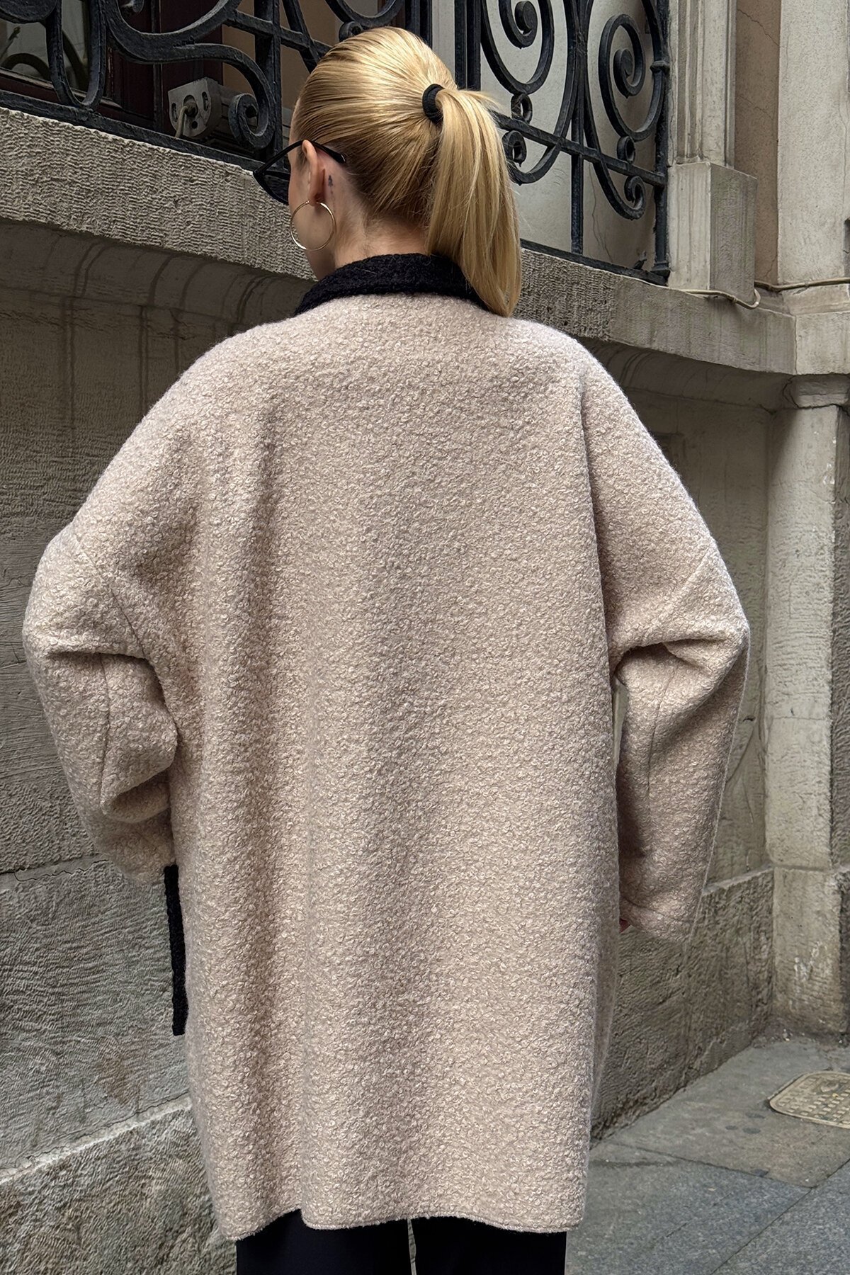 Gömlek Yaka Düğme Kapamalı Kaşe Kaban