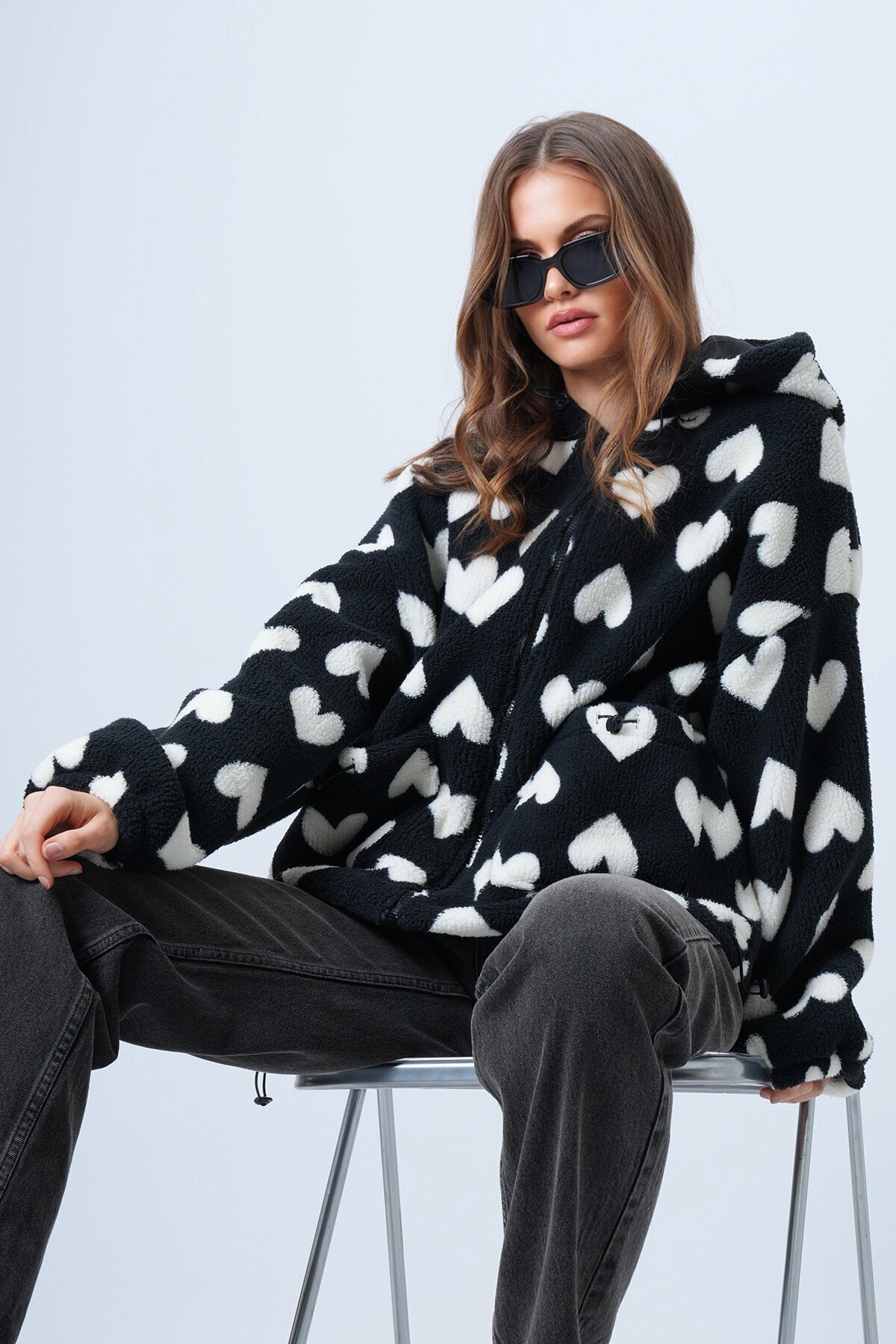 Kalpli Dik Yaka İçi Astarlı Cepli Oversize Peluş Mont