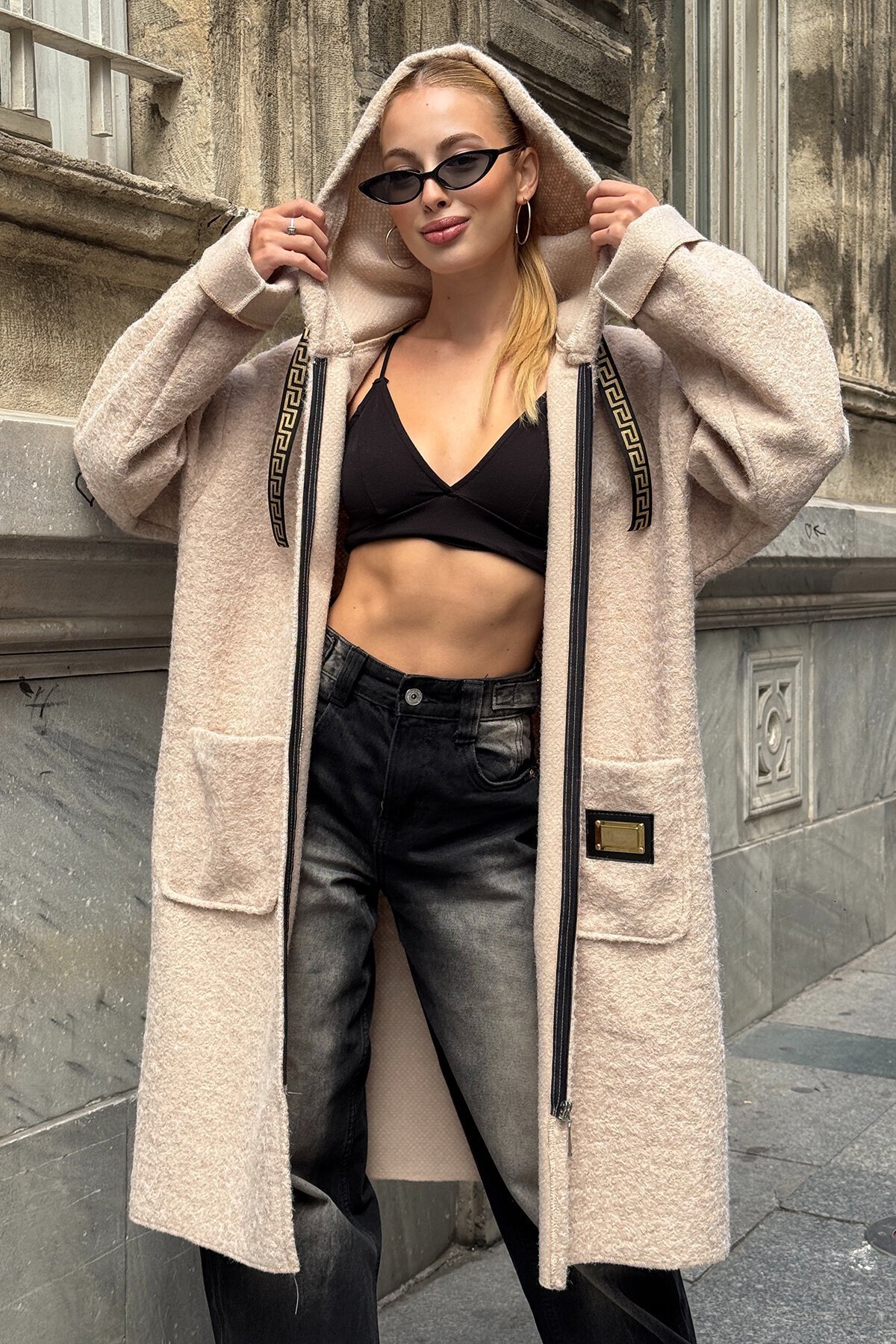 Kapüşonlu Fermuar Kapamalı Torba Cepli Kaşe Kaban