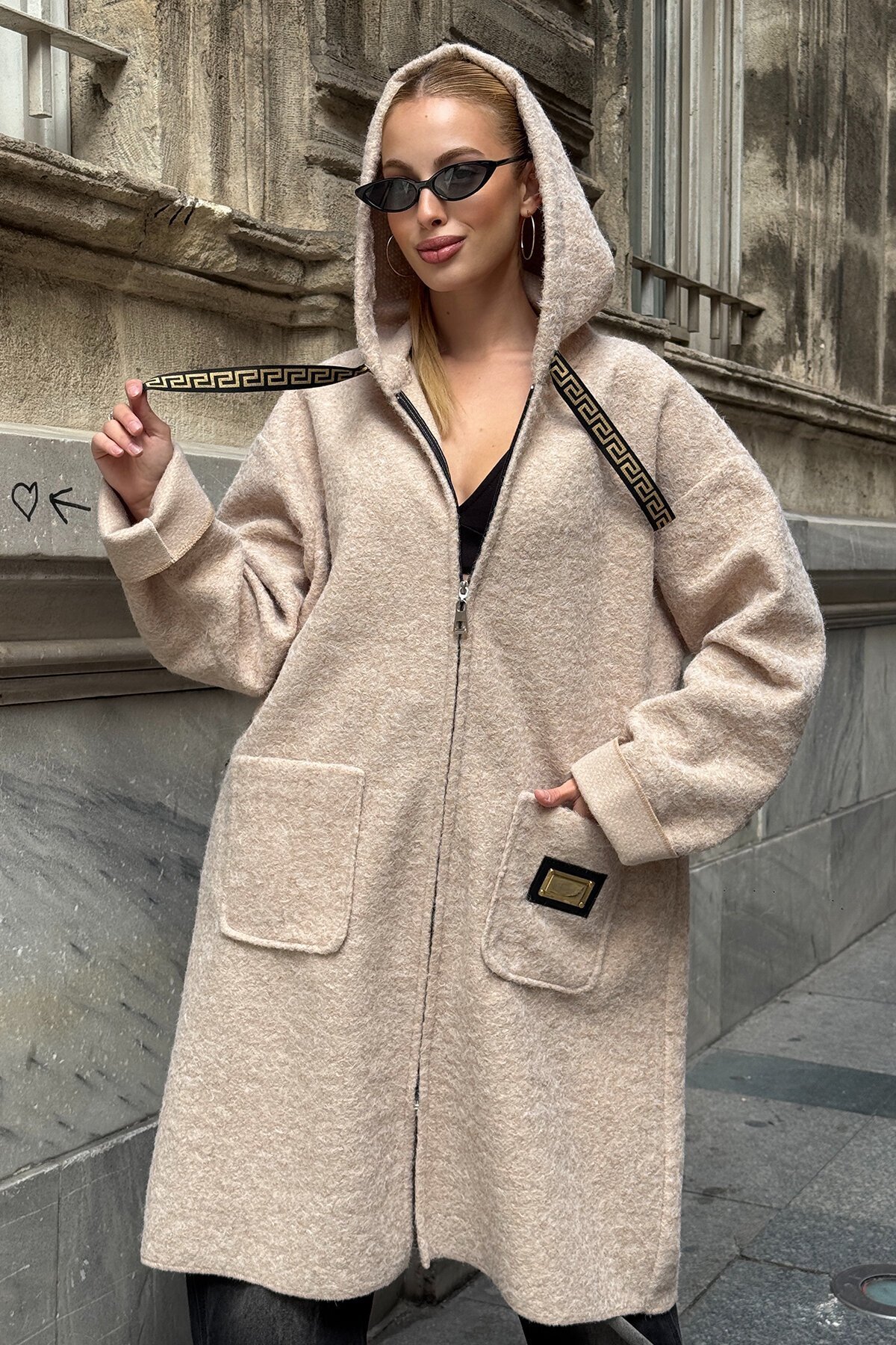 Kapüşonlu Fermuar Kapamalı Torba Cepli Kaşe Kaban