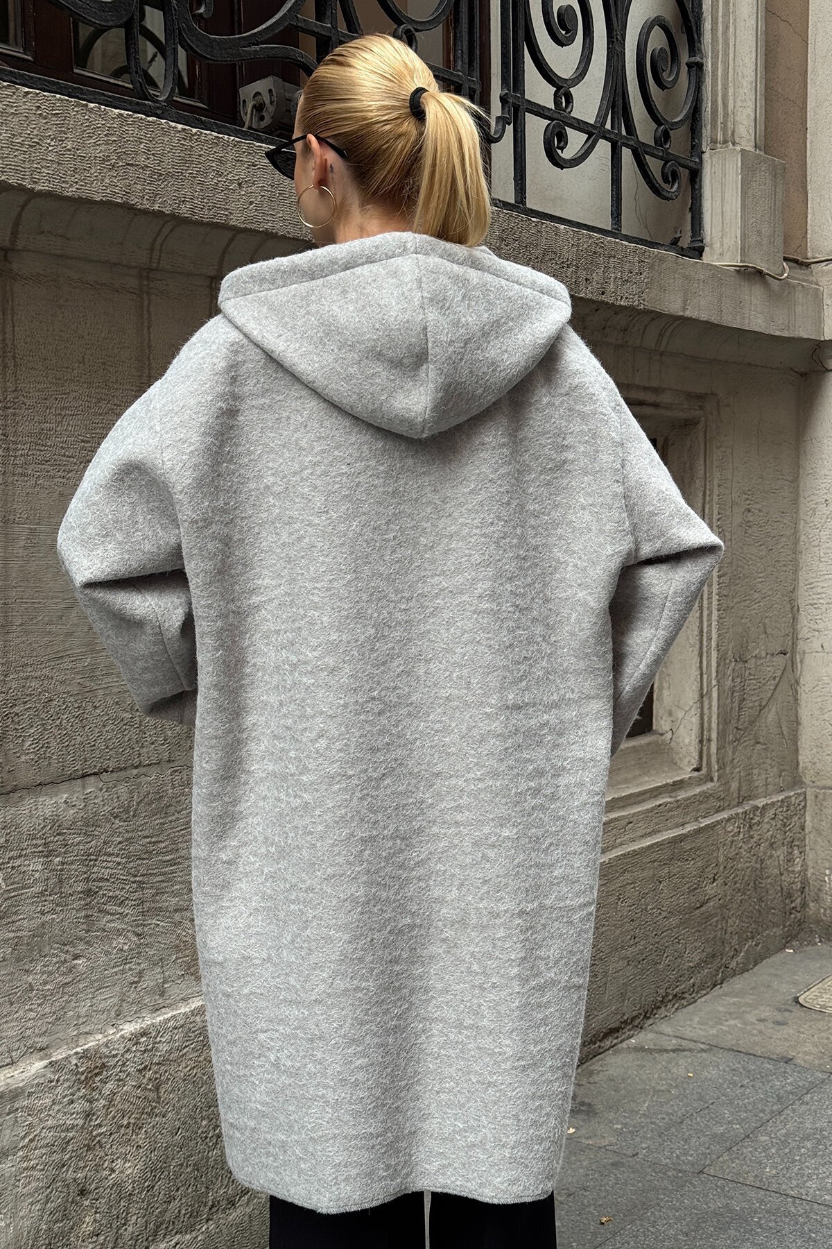 Kapüşonlu Fermuar Kapamalı Torba Cepli Kaşe Kaban