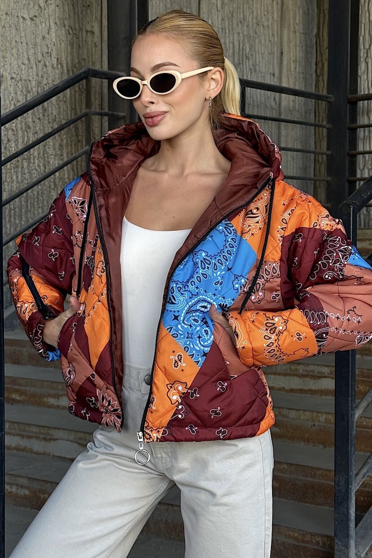 Mix Kapüşonlu Kol Fermuarlı Kapitone Şişme Astarlı Mont