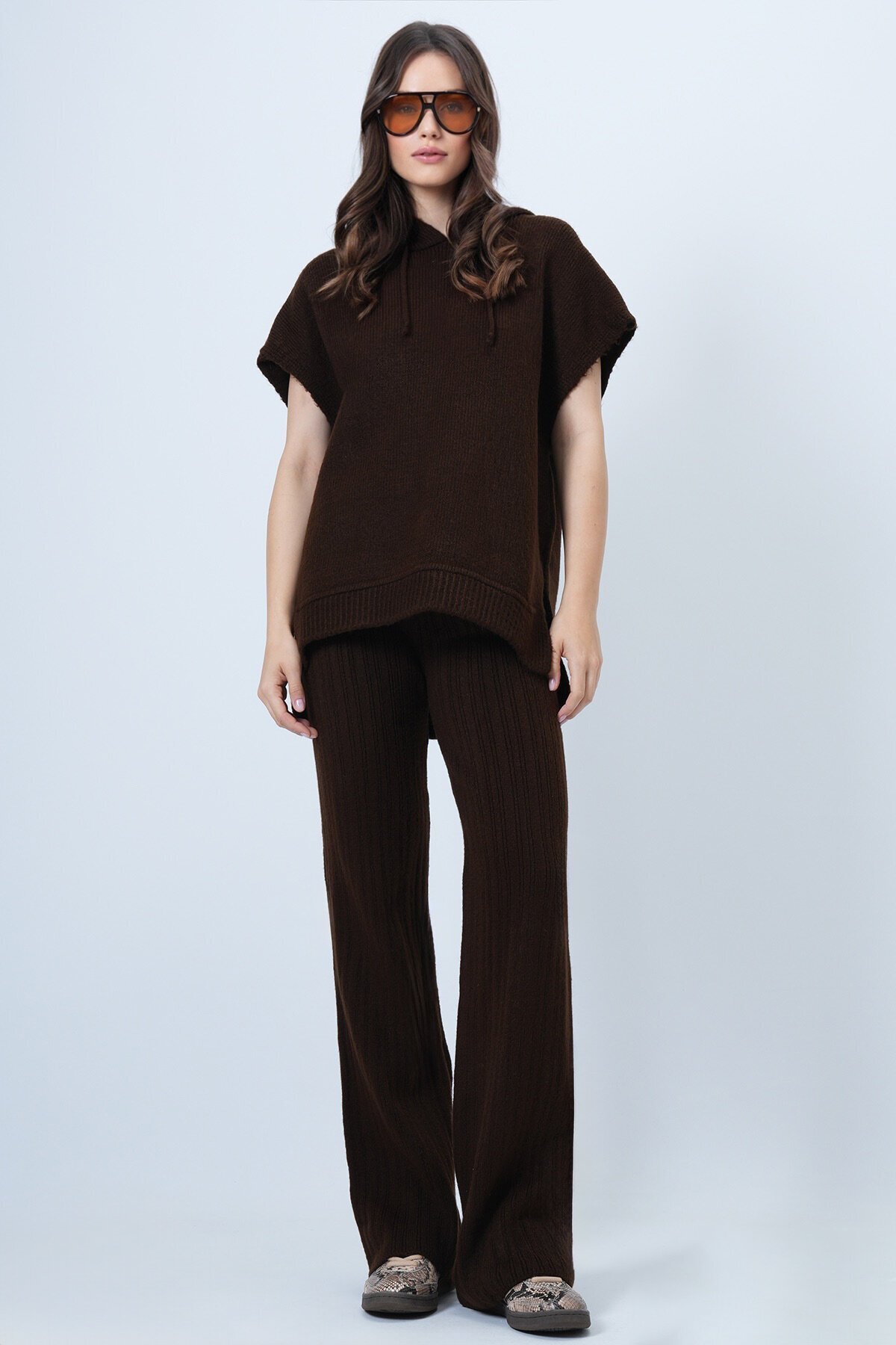 Kapüşonlu Kolsuz Sweat ve Beli Lastikli Pantolon Triko Takım