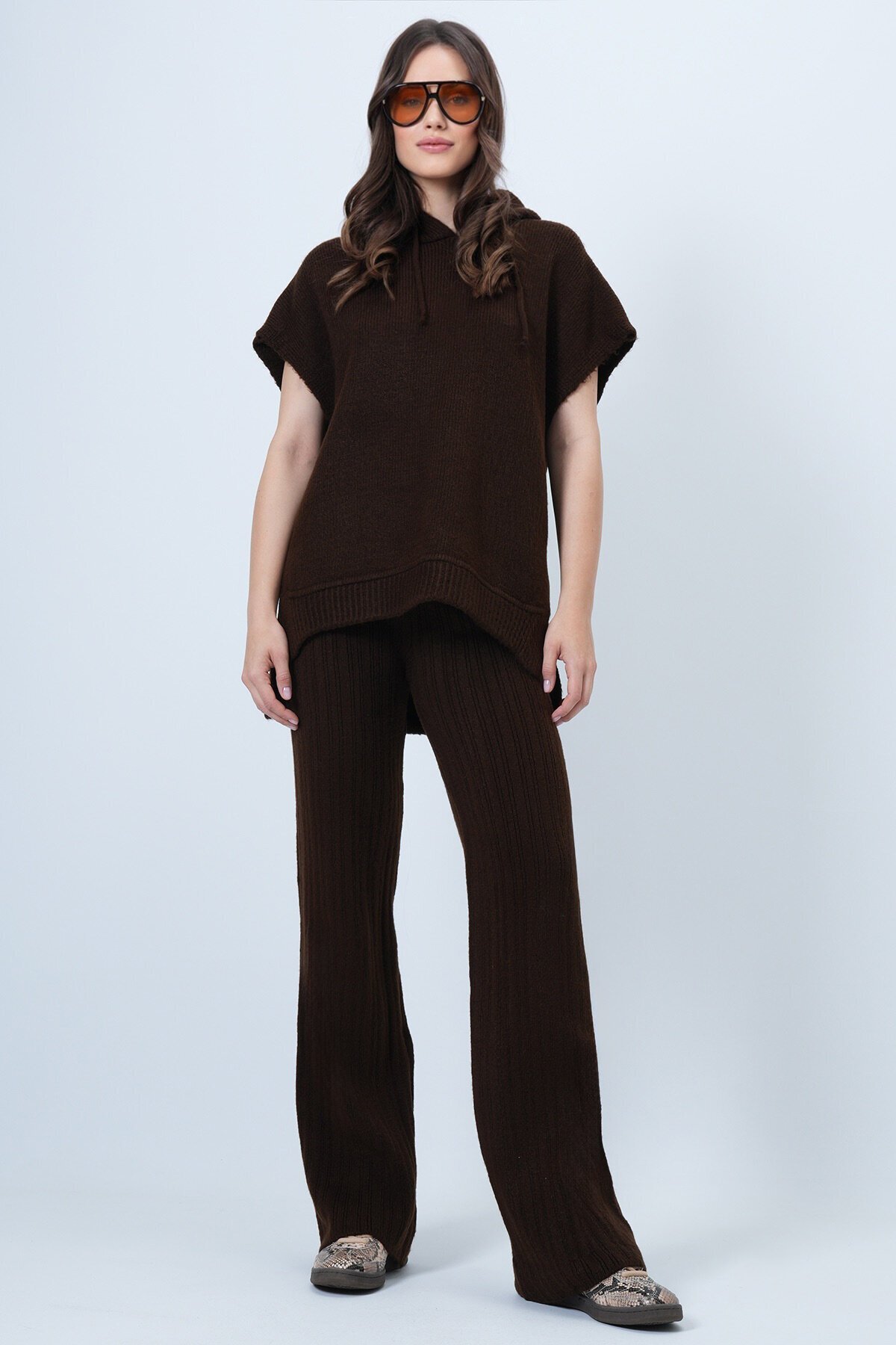 Kapüşonlu Kolsuz Sweat ve Beli Lastikli Pantolon Triko Takım