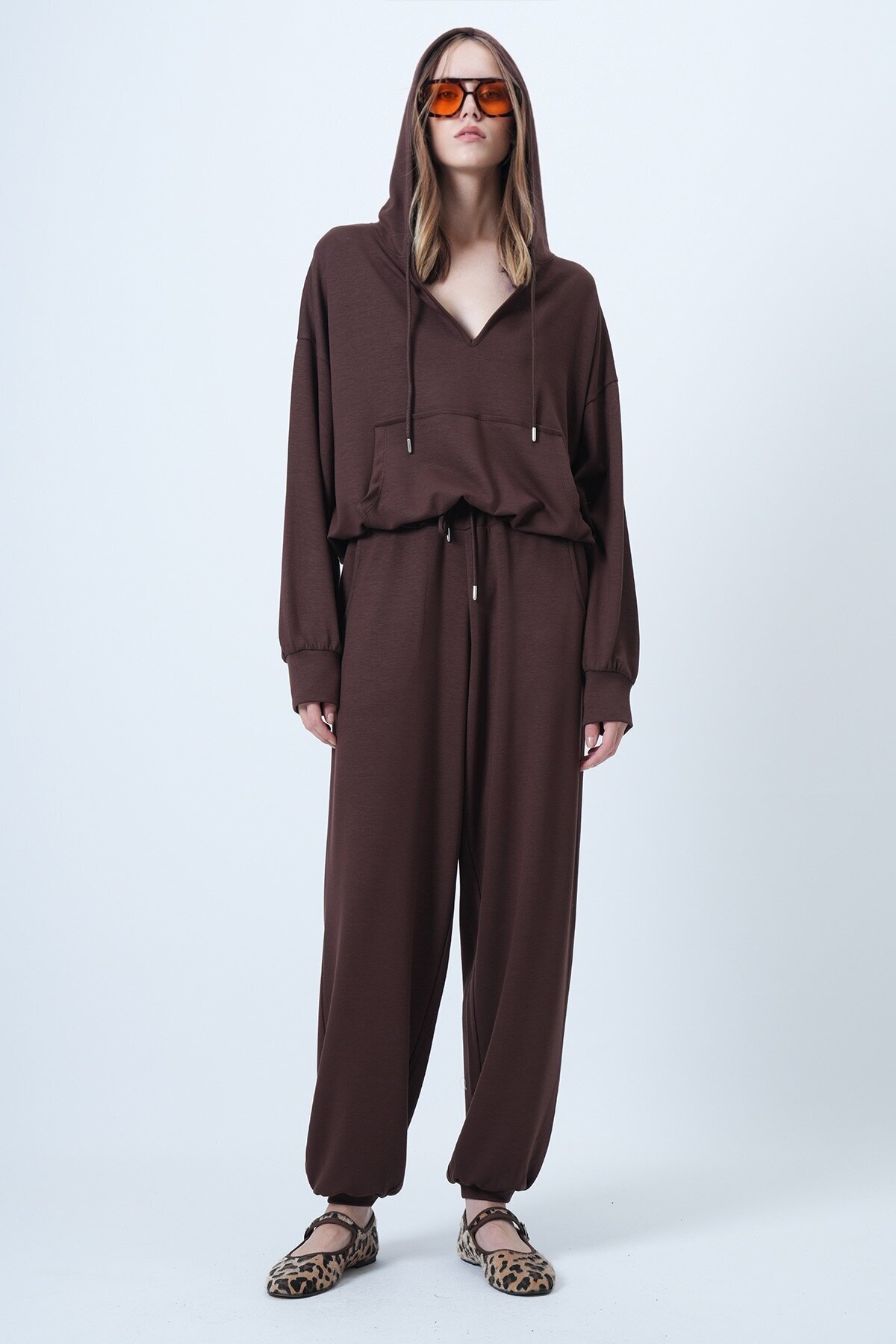 Kapüşonlu V Yaka Oversize Pamuklu Sweatshırt Ve Pantolonlu Takım