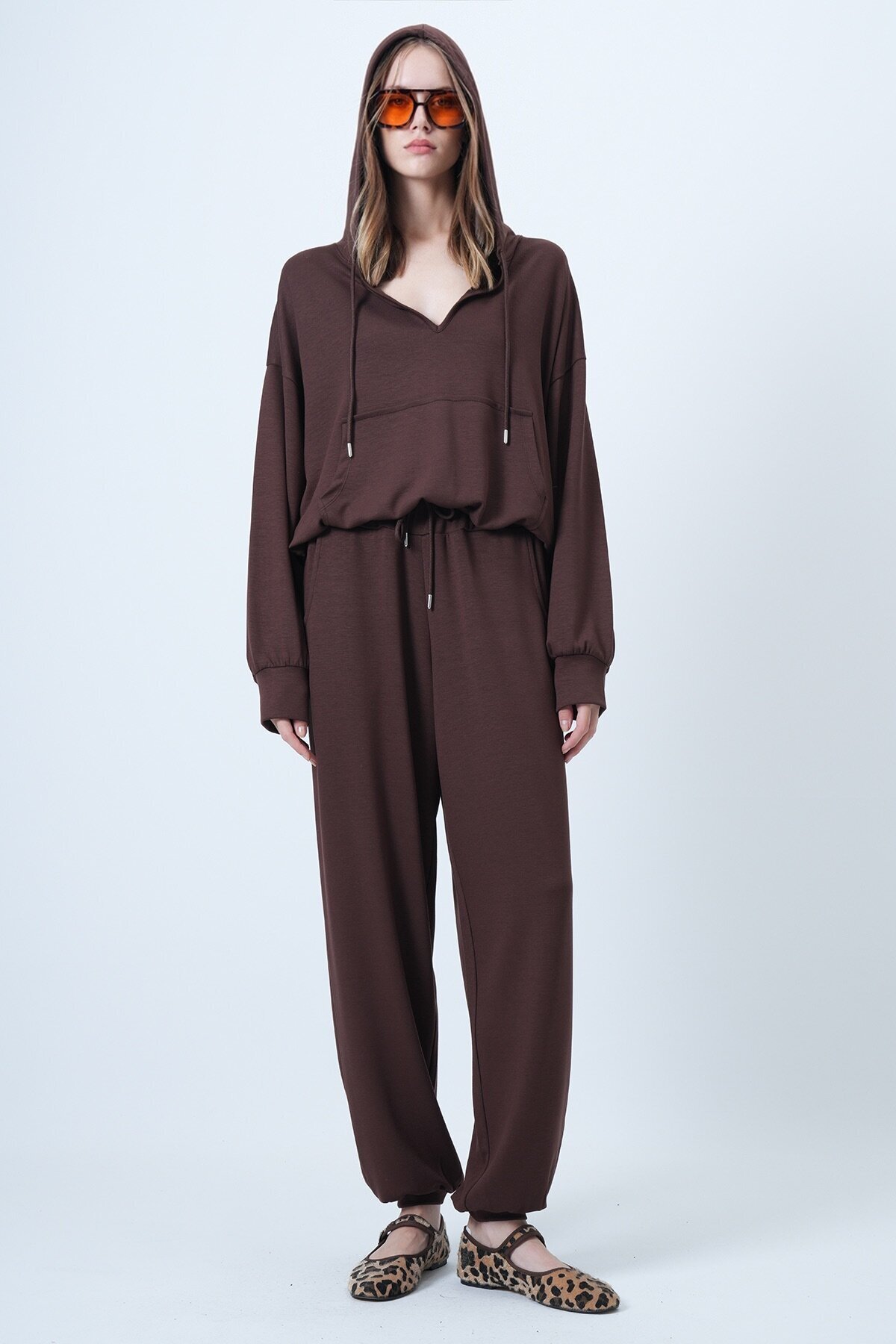 Kapüşonlu V Yaka Oversize Pamuklu Sweatshırt Ve Pantolonlu Takım