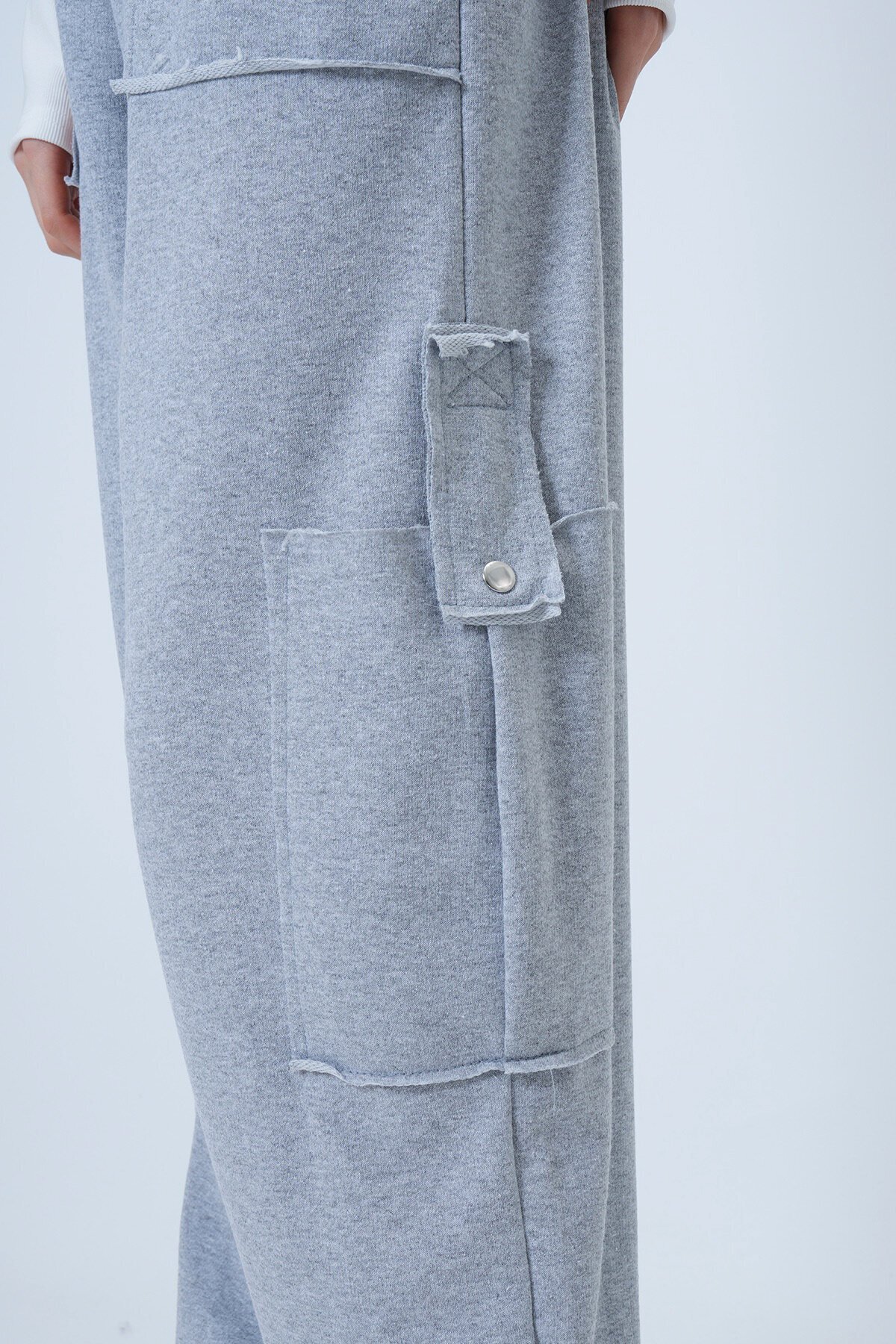 Kargo Cepli Dikiş Detaylı Pamuklu Jogger Pantolon