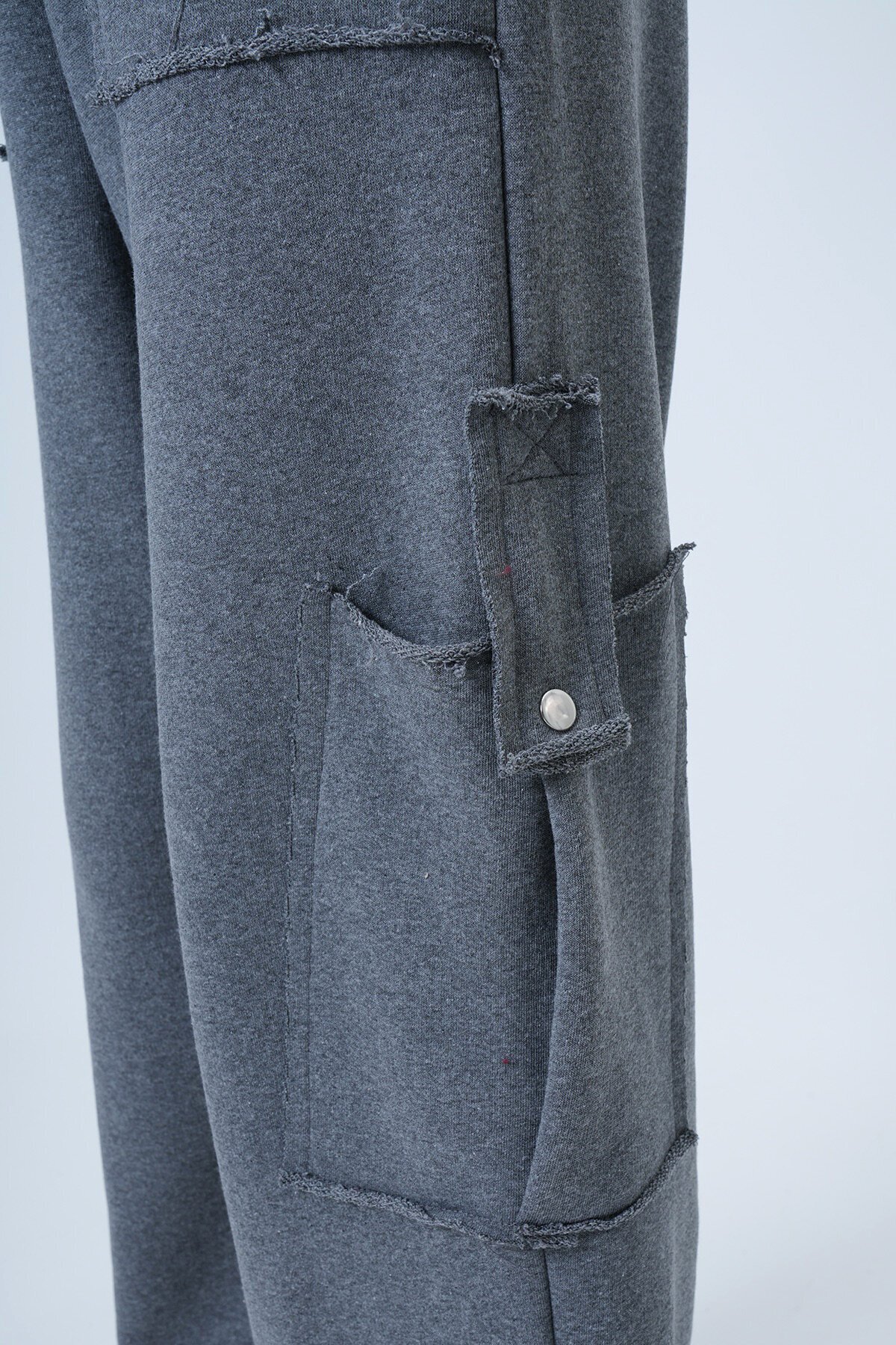 Kargo Cepli Dikiş Detaylı Pamuklu Jogger Pantolon