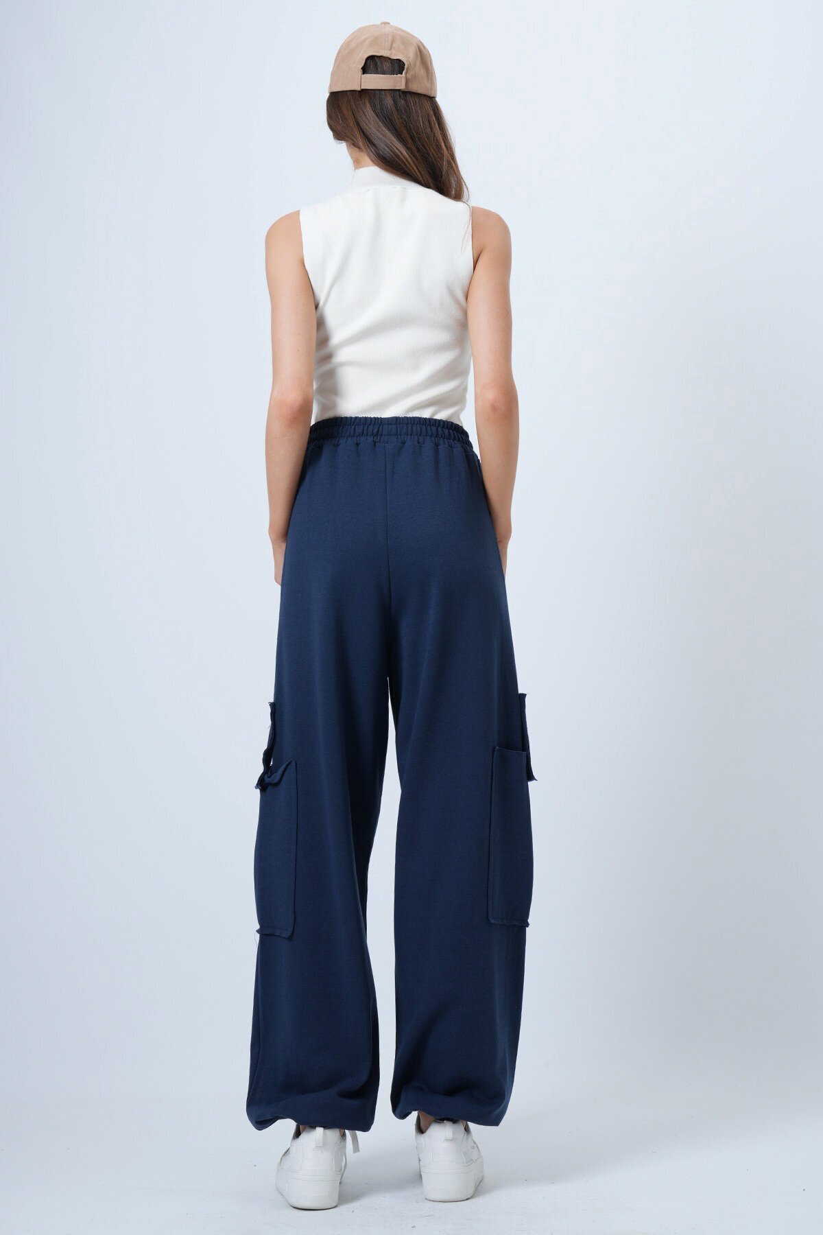 Kargo Cepli Dikiş Detaylı Pamuklu Jogger Pantolon