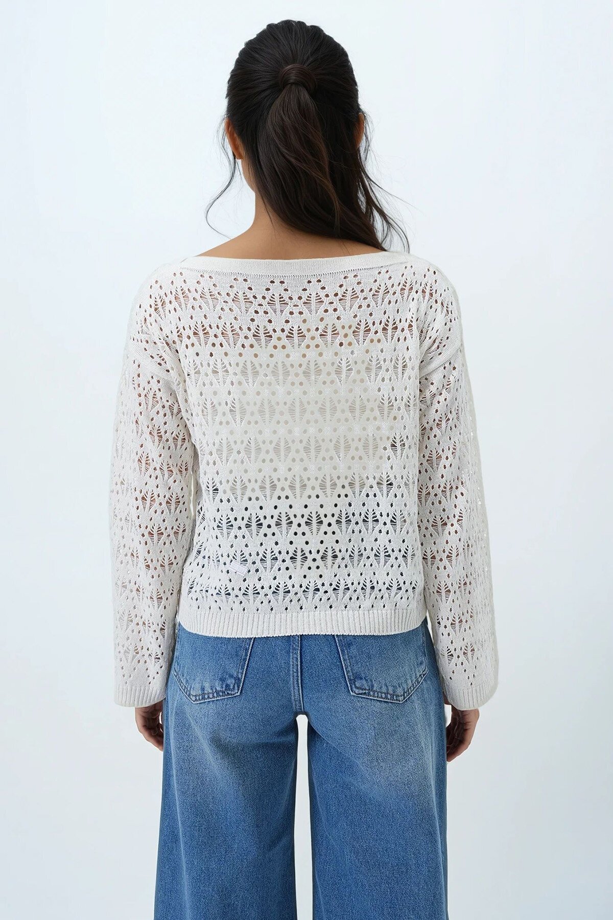 Kayık Yaka Delik Ajurlu Triko Bluz