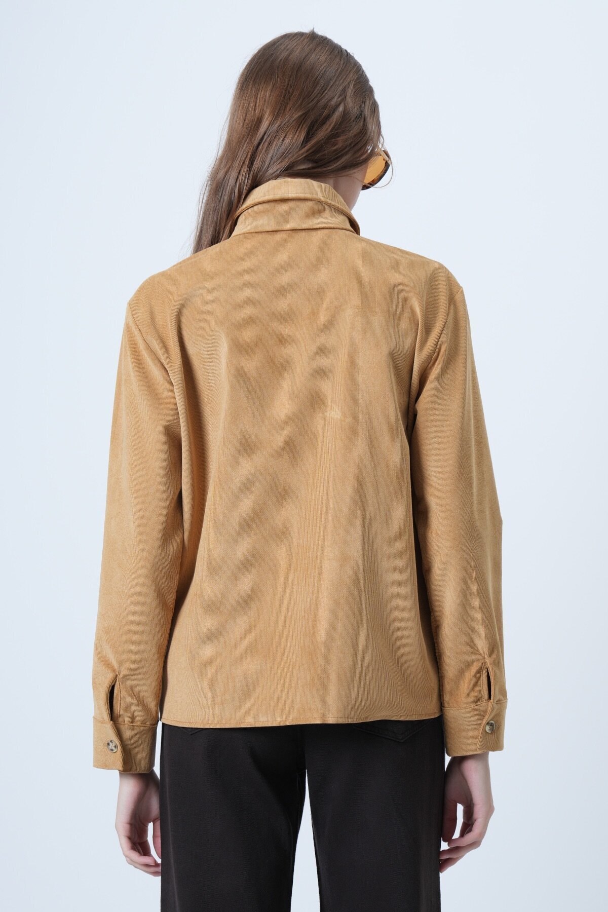 Kendinden Kuşaklı Oversize Kadife Gömlek