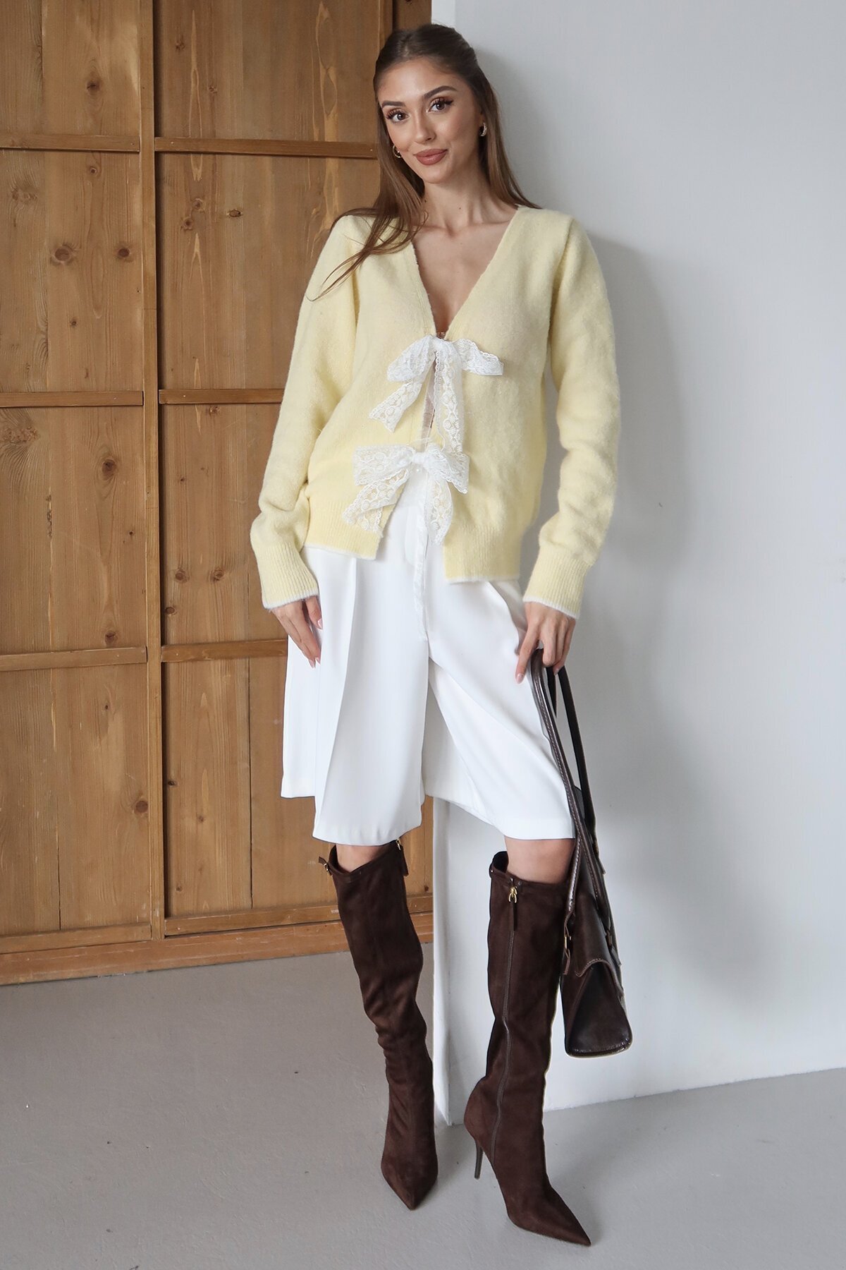 Kurdale Bağlamalı V Yaka Triko Bluz