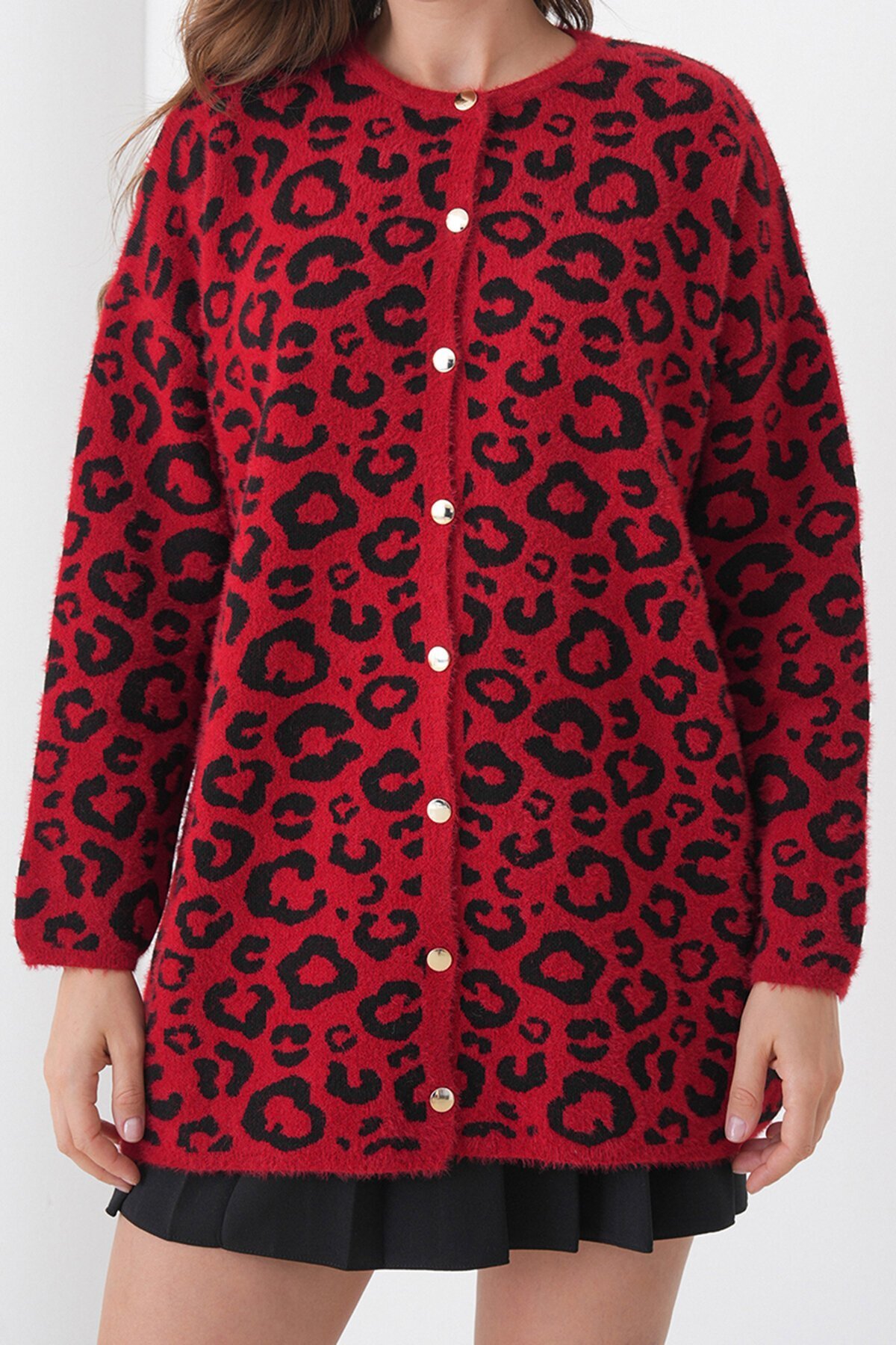 Leopar Desenli Düğmeli Yumoş Triko Hırka