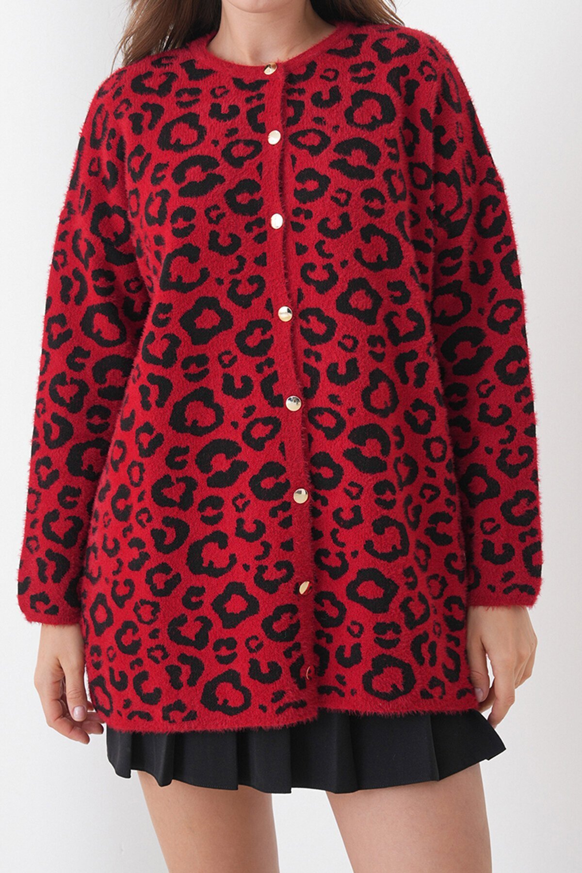 Leopar Desenli Düğmeli Yumoş Triko Hırka