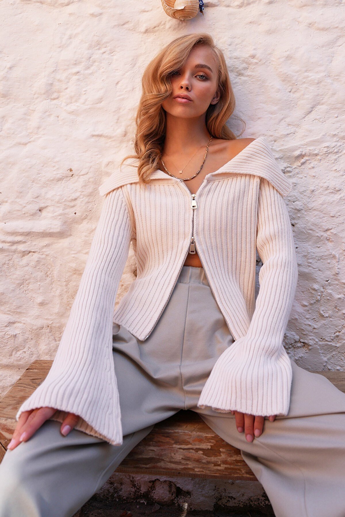 Madonna Yaka Çift Yön Fermuarlı Geniş Kol Kalın Triko Hırka