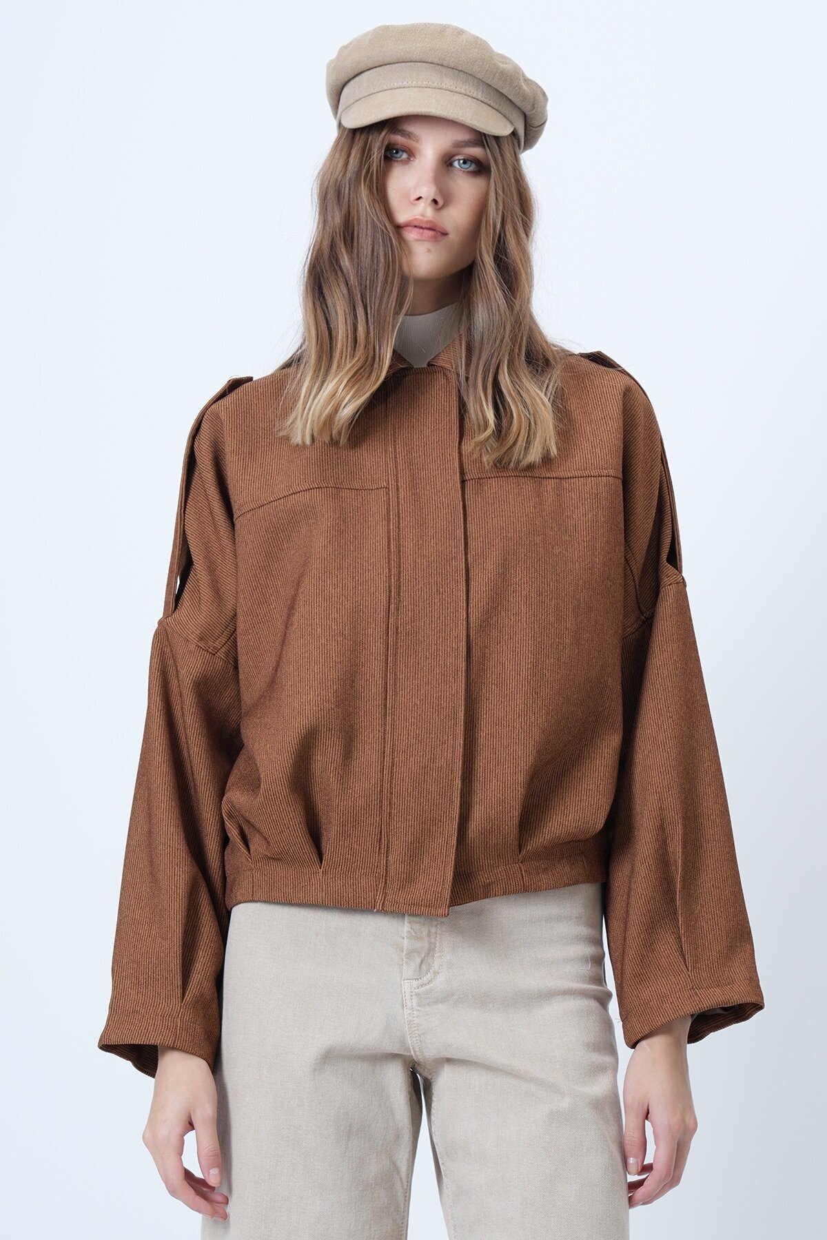 Omuz Apoletli İçi Astarlı Kadife  Bomber Ceket